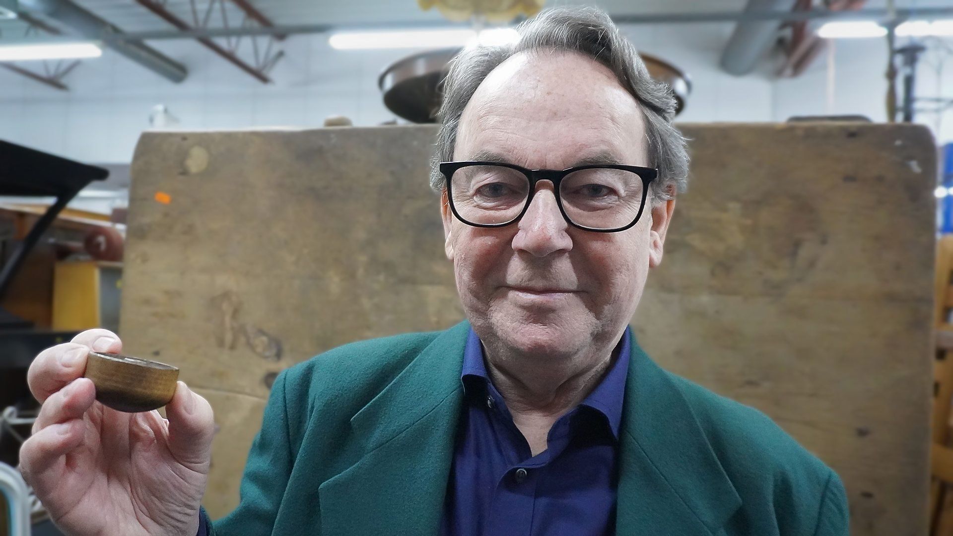 Bargain Hunt background