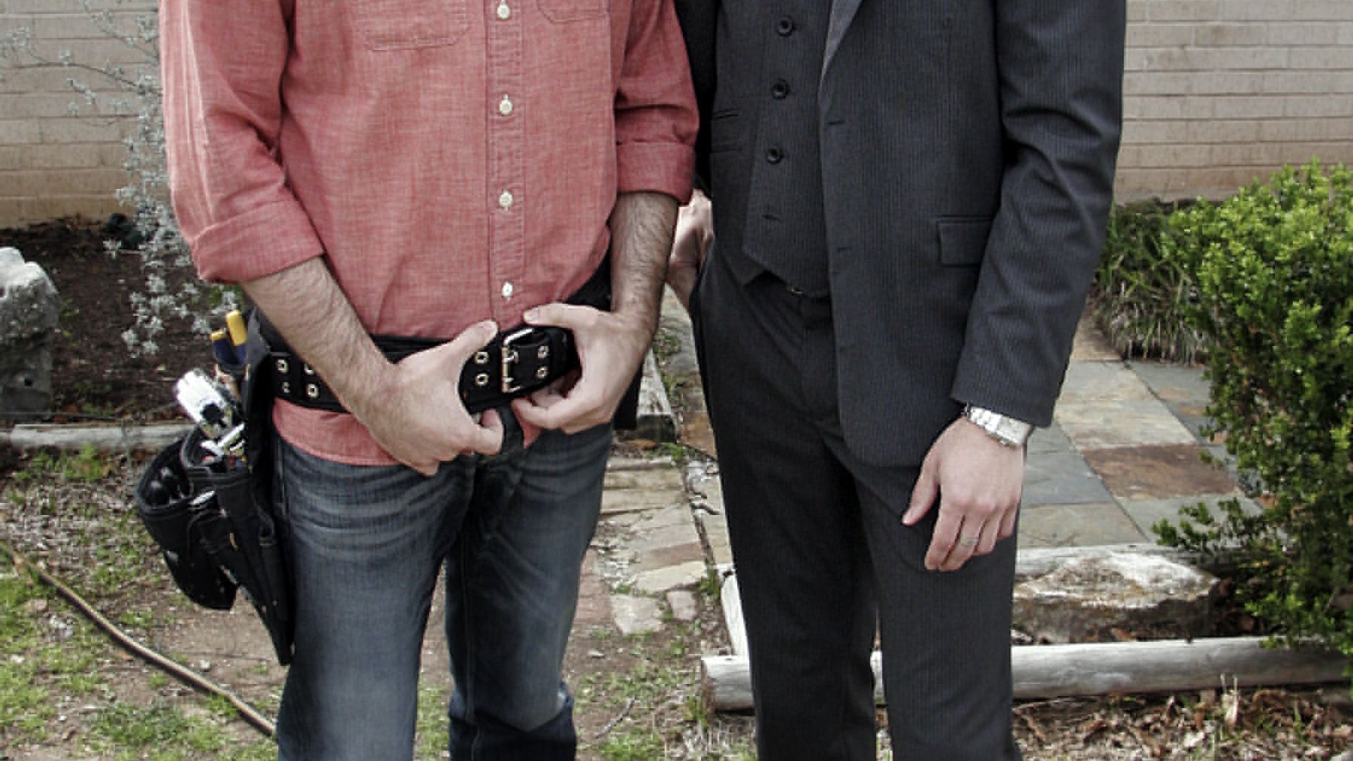Property Brothers - Buying + Selling background
