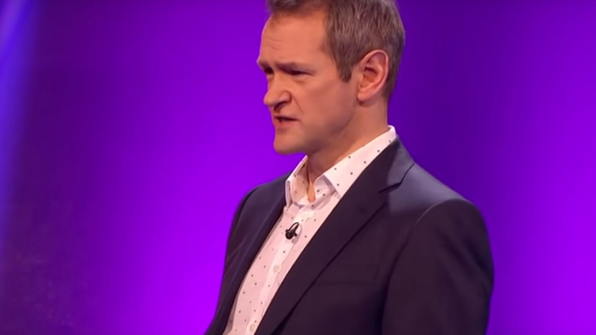 Pointless Celebrities background