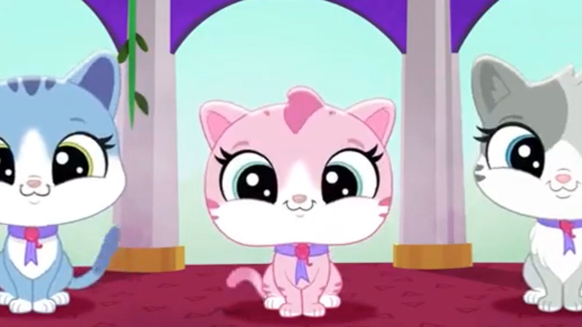 Littlest Pet Shop: A World of Our Own background