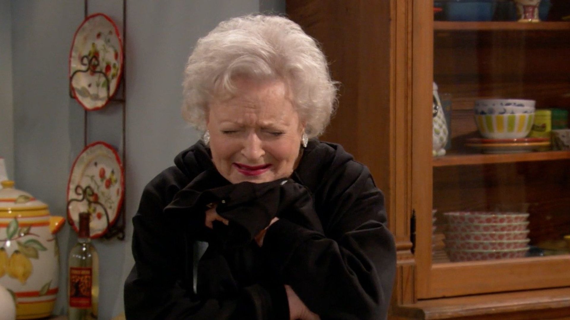Hot in Cleveland background