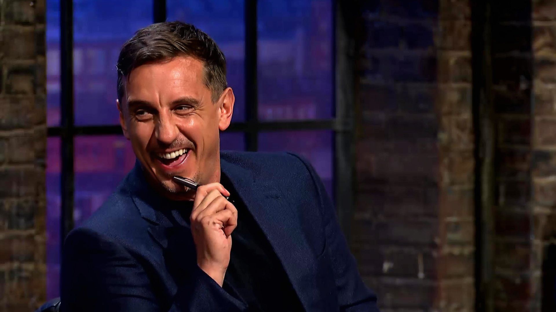 Dragons' Den background