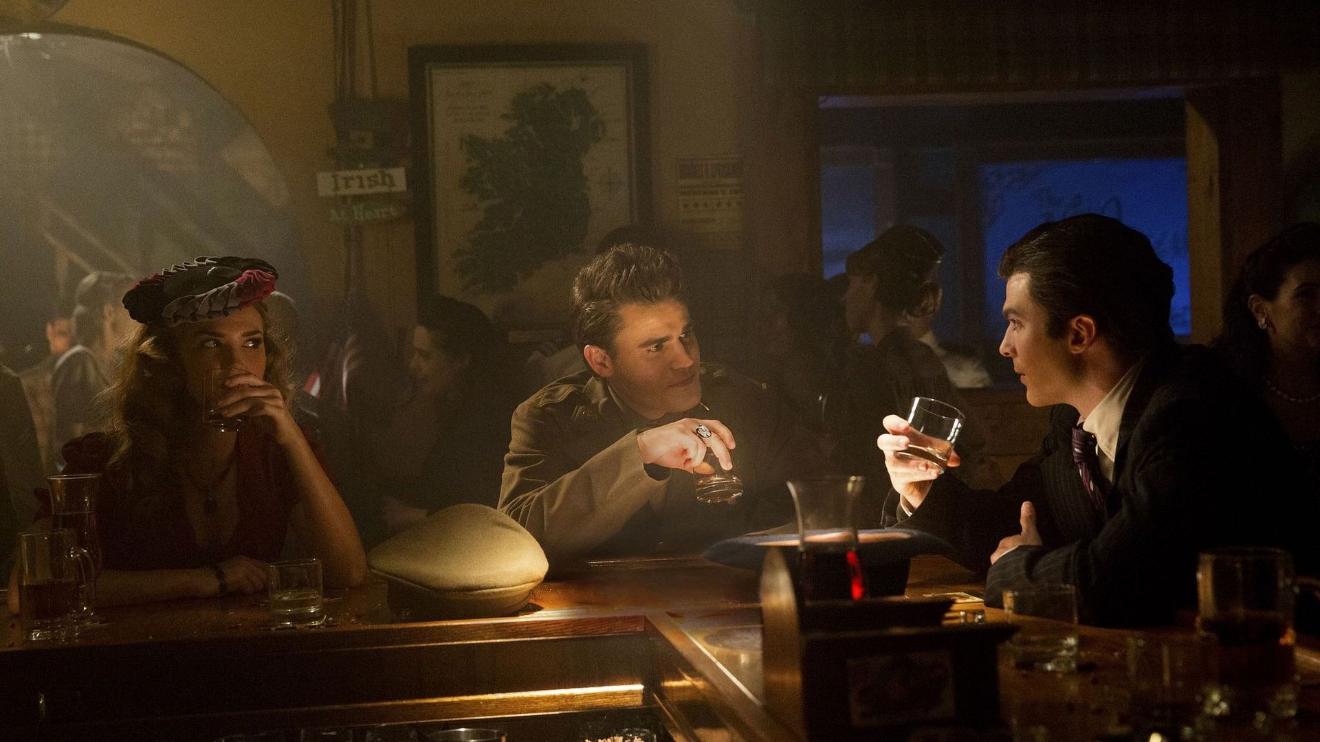 The Vampire Diaries background
