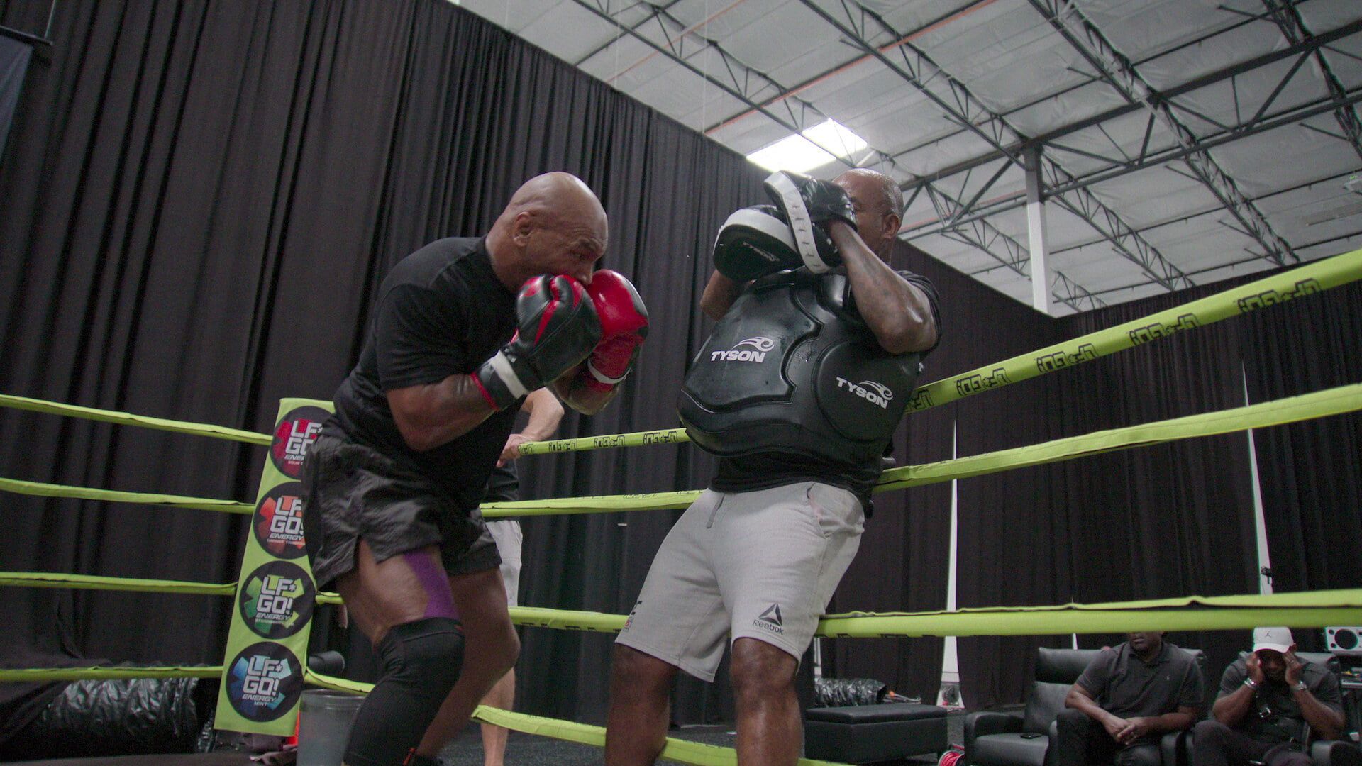 Countdown: Paul vs Tyson background