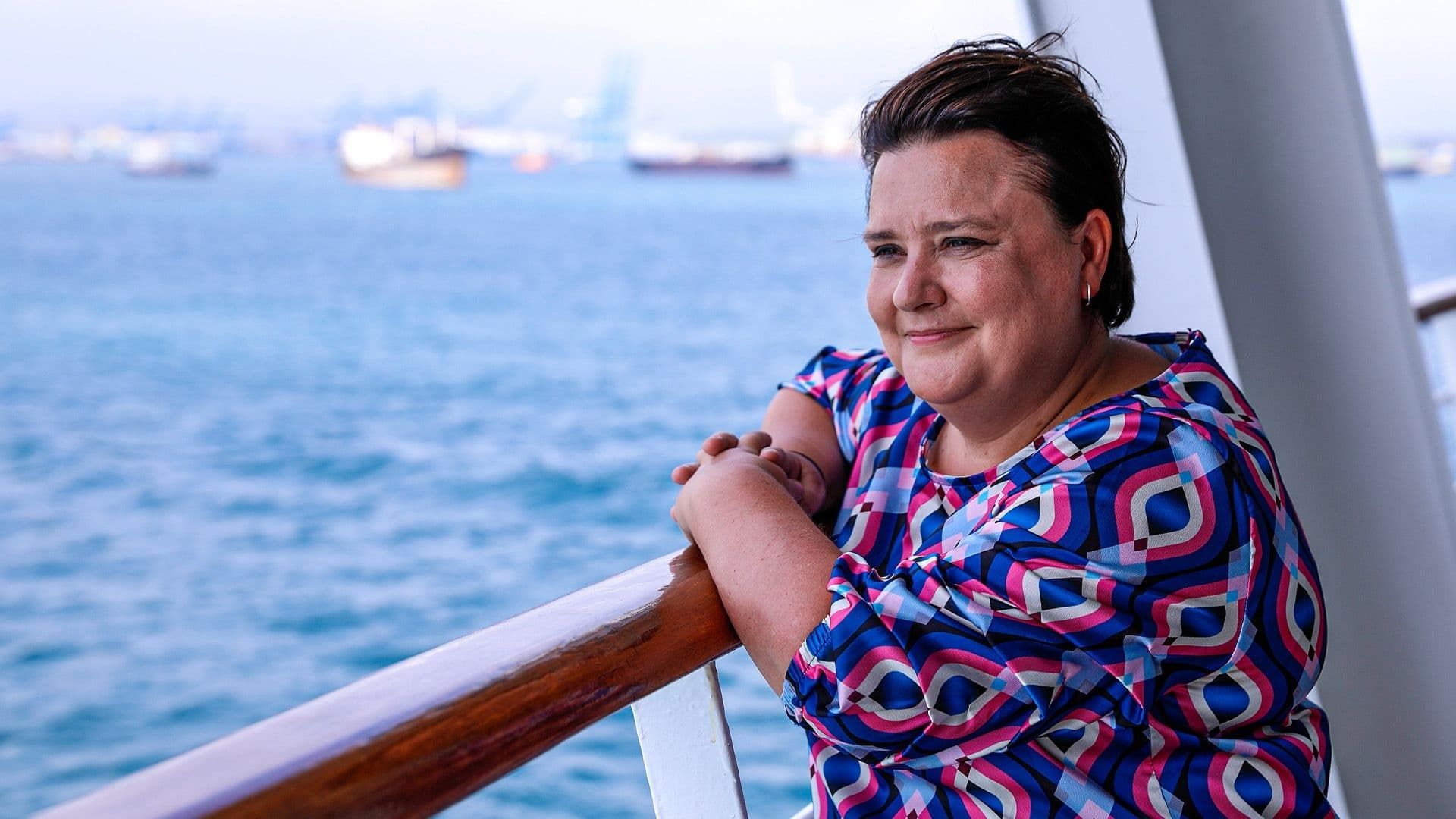 Cruising with Susan Calman background