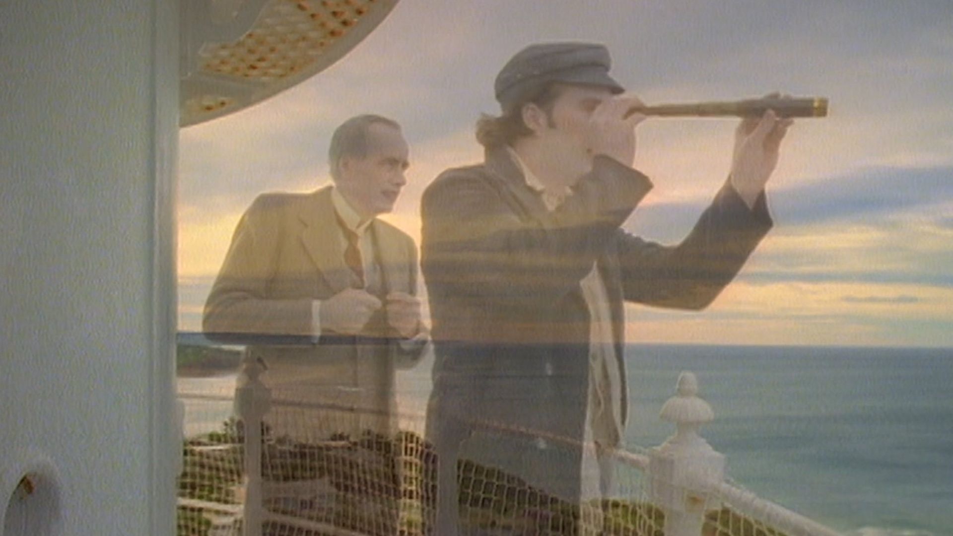 Round the Twist background