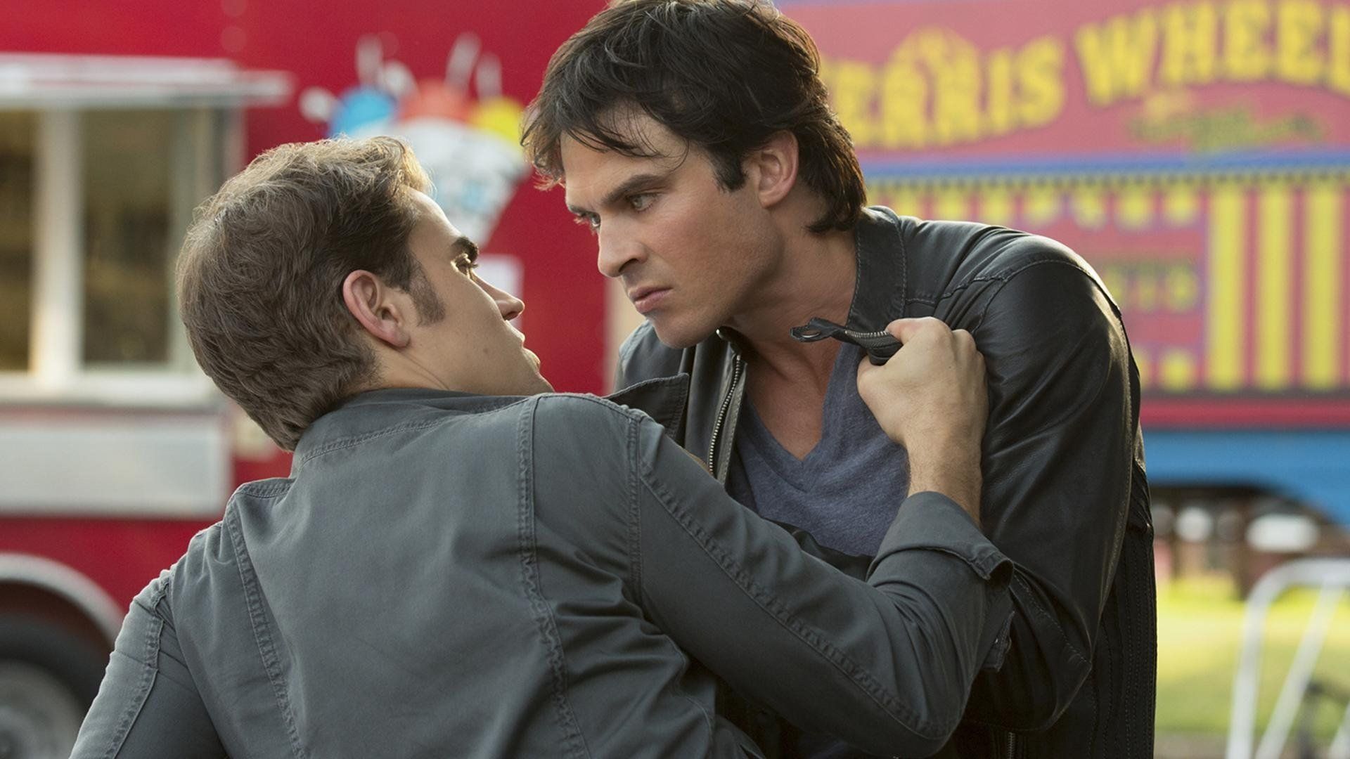 The Vampire Diaries background
