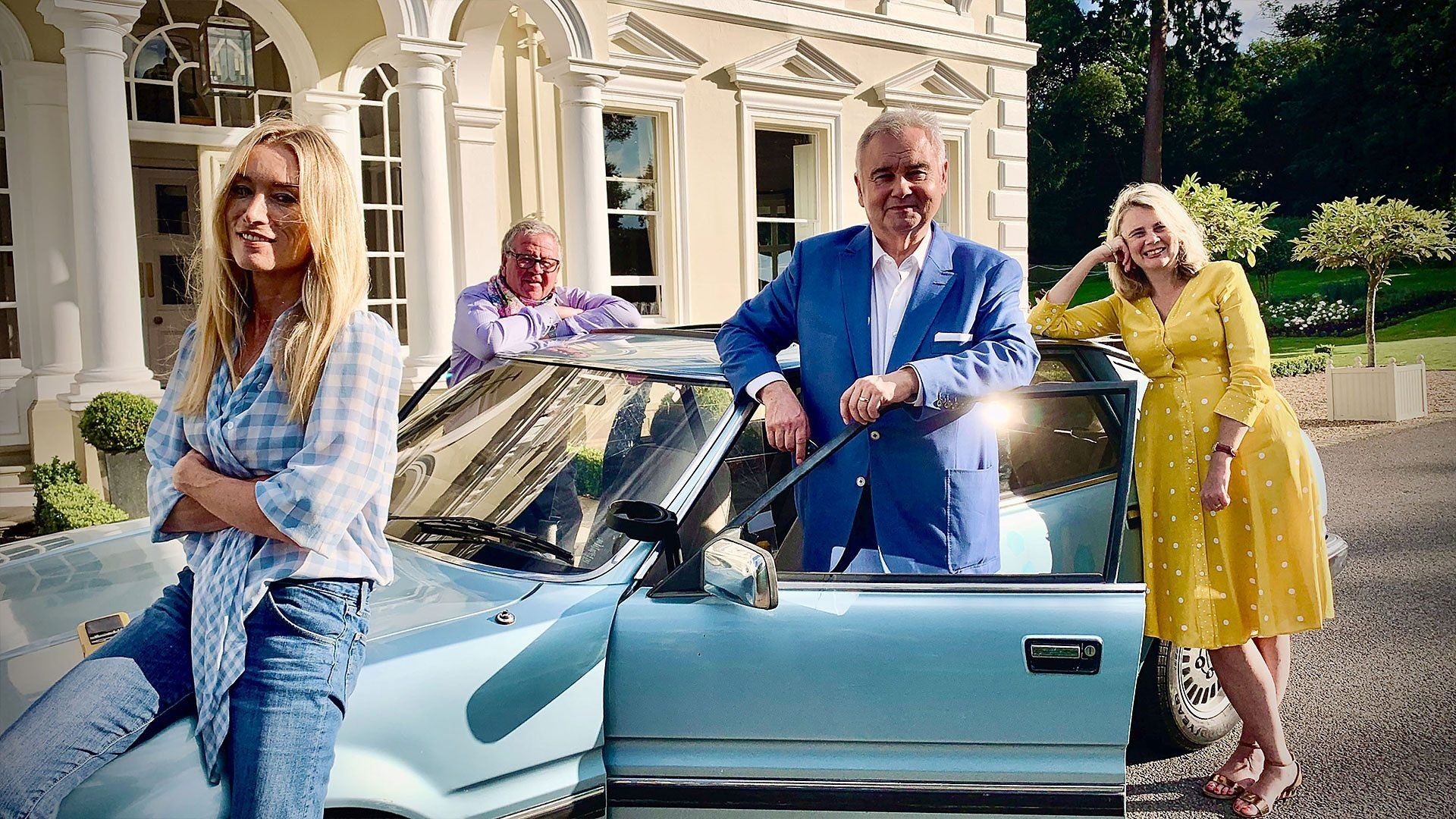 Celebrity Antiques Road Trip background