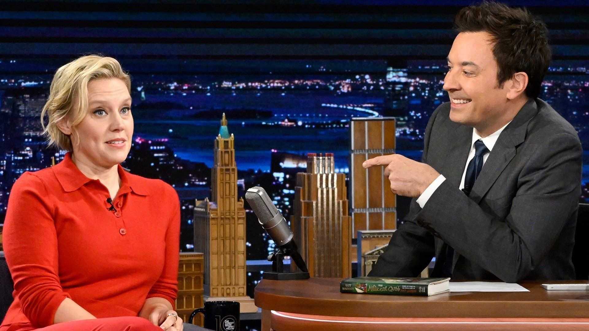 The Tonight Show Starring Jimmy Fallon background