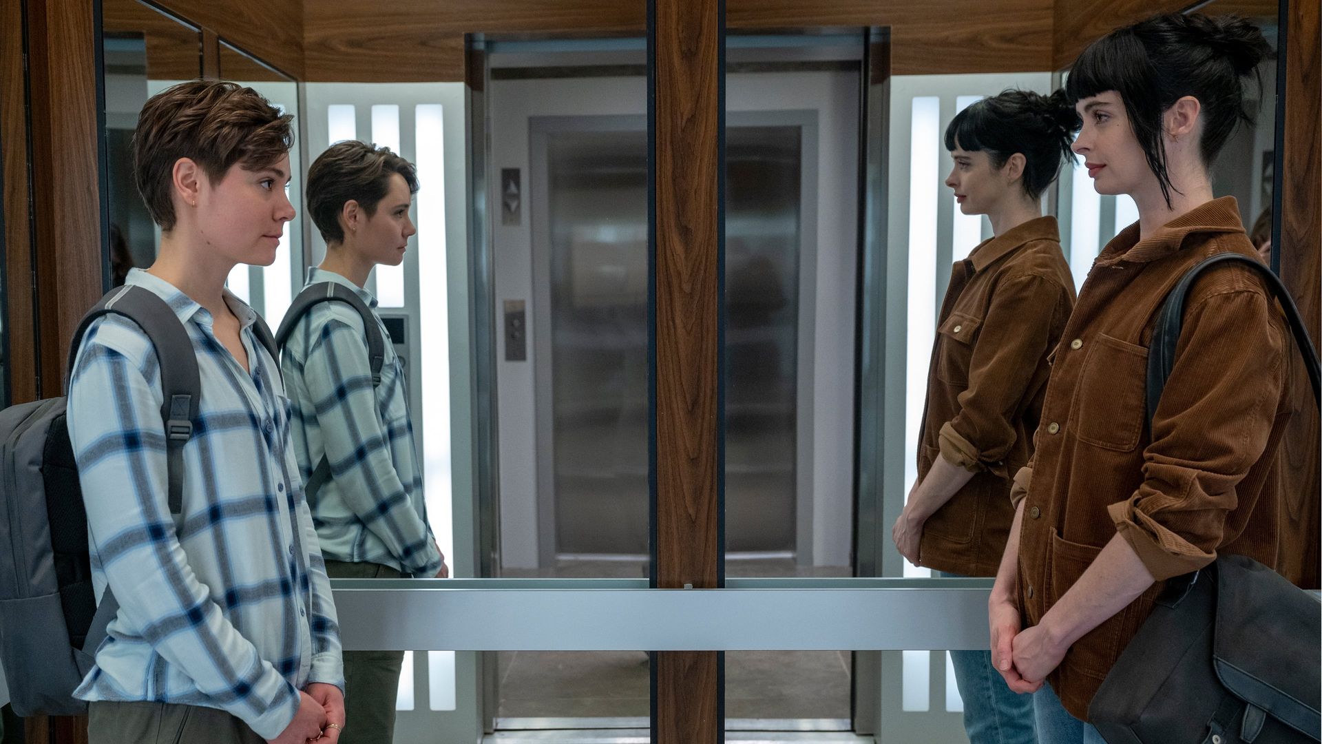 Orphan Black: Echoes background