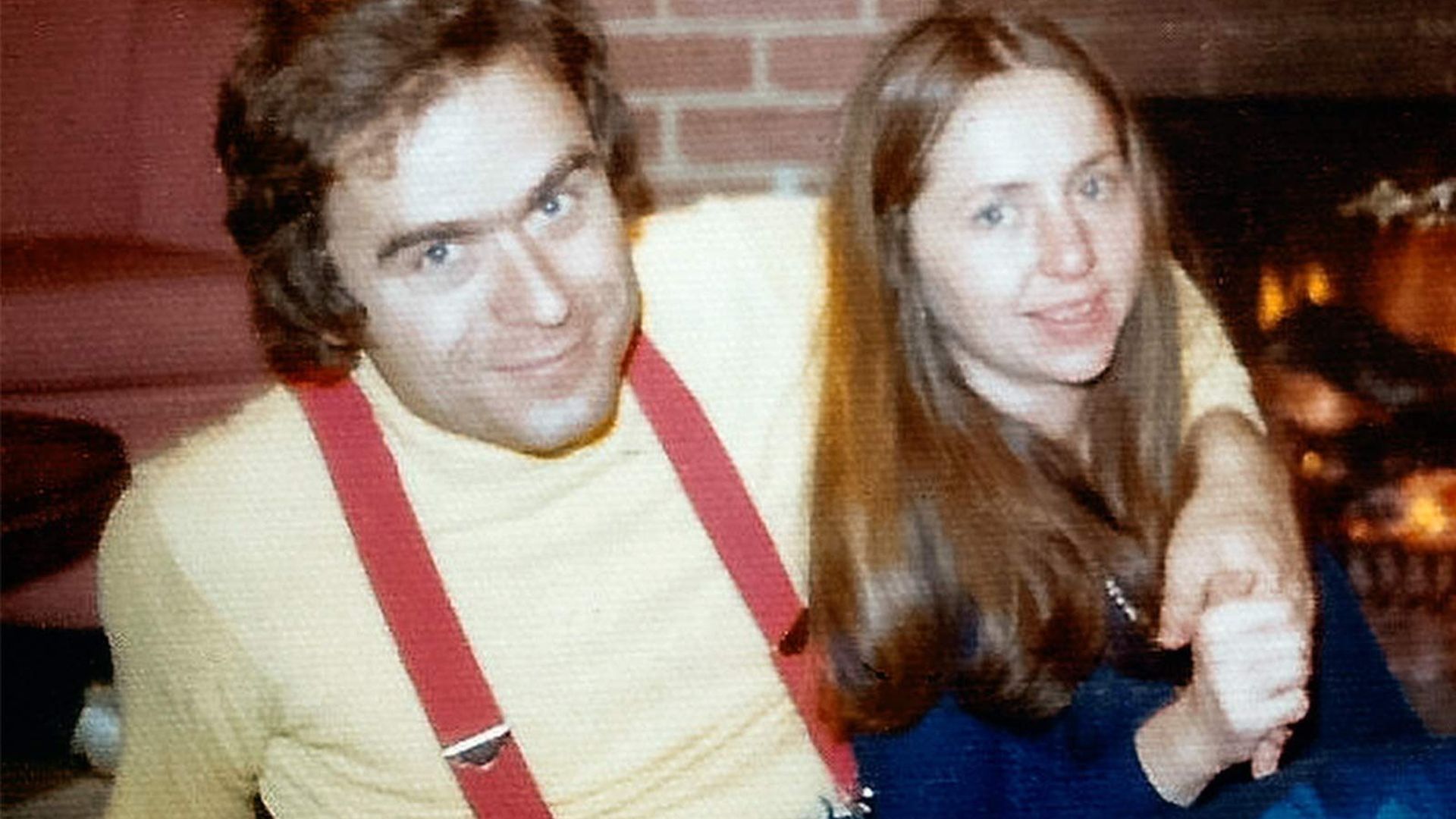 Ted Bundy: Falling for a Killer background