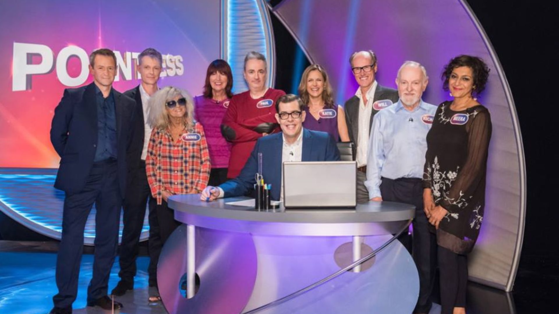 Pointless Celebrities background