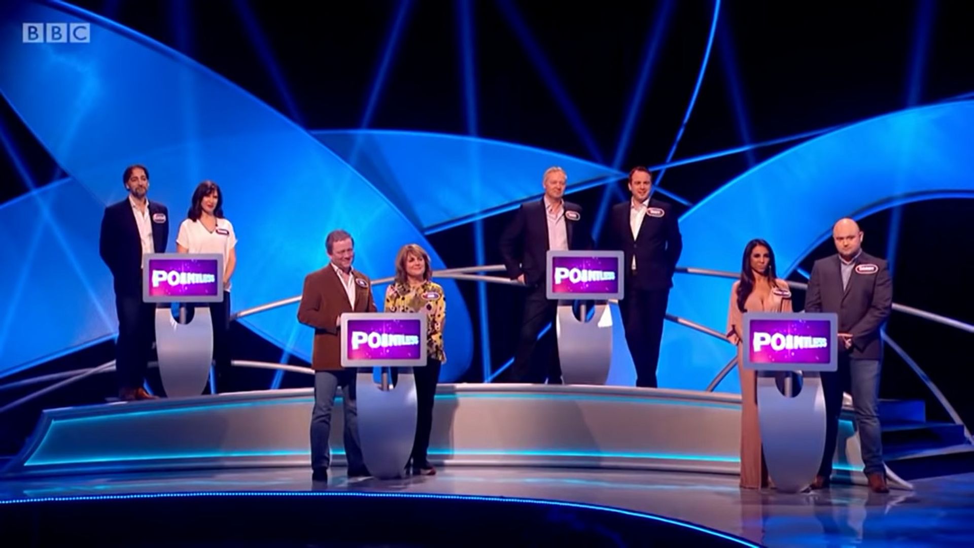Pointless Celebrities background
