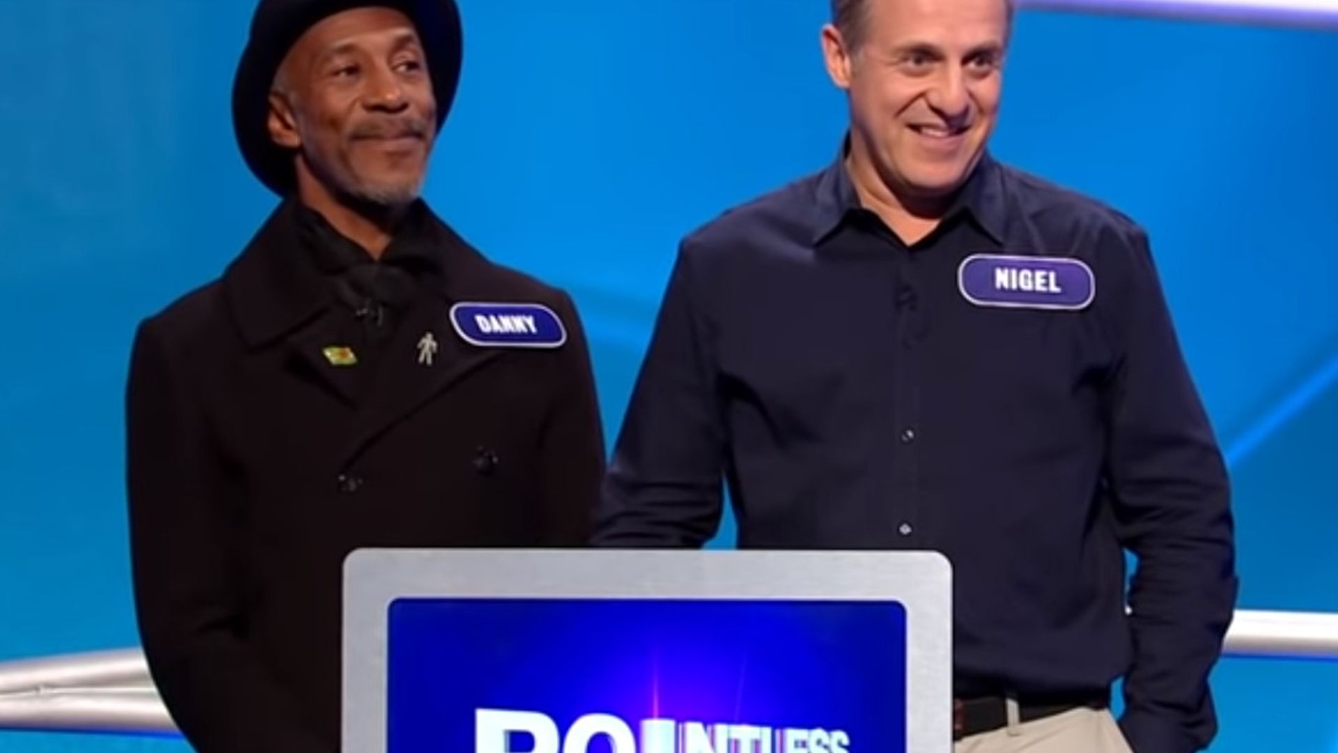 Pointless Celebrities background