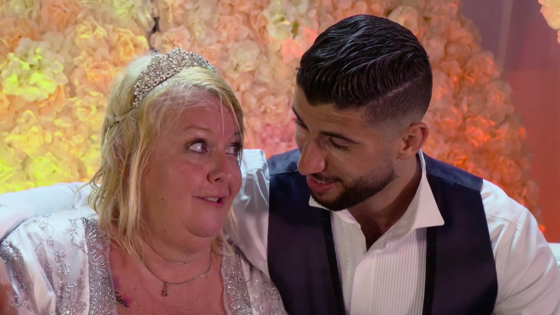 90 Day Fiancé: The Other Way background