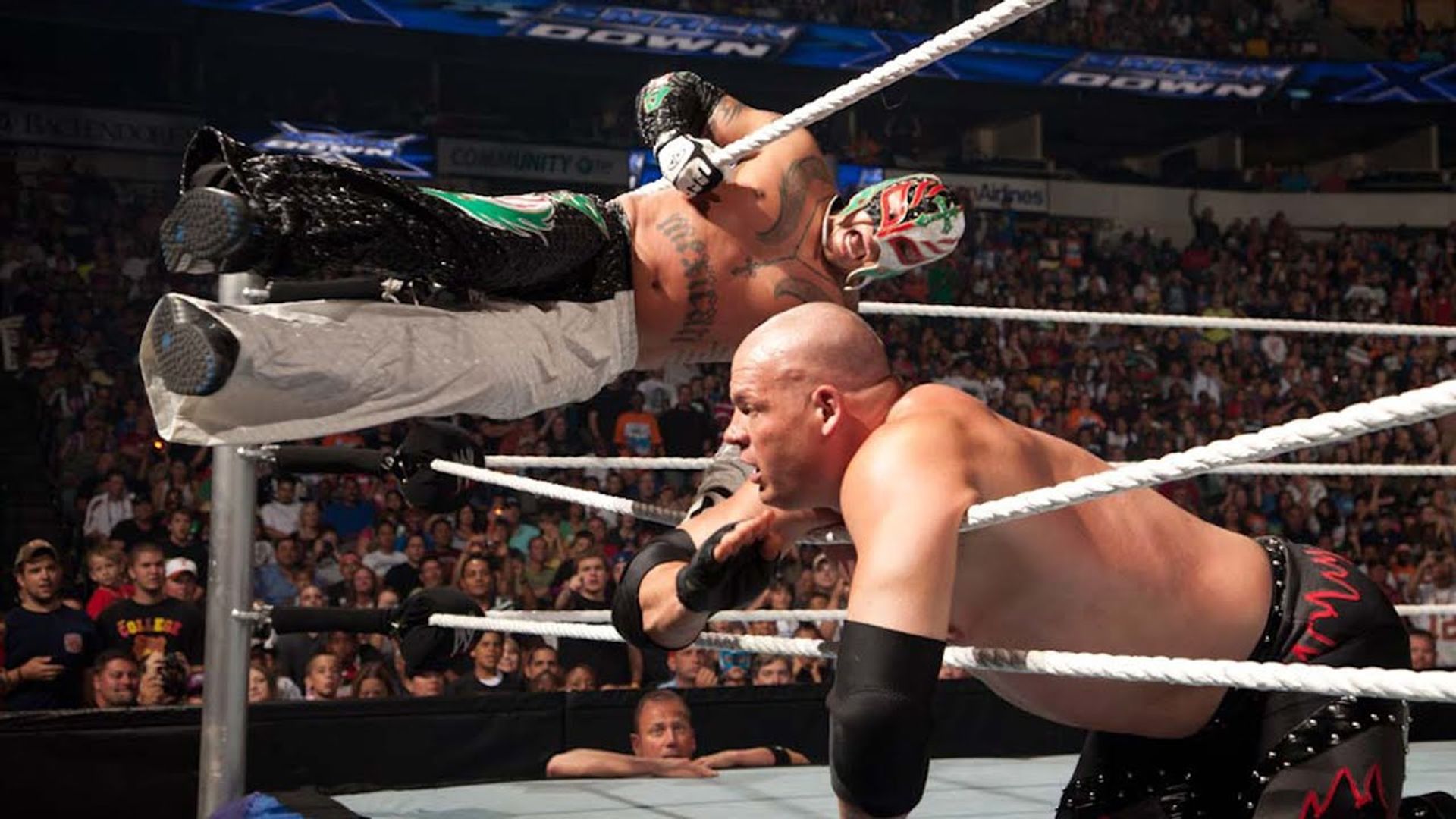 World Wrestling Federation Smackdown! background