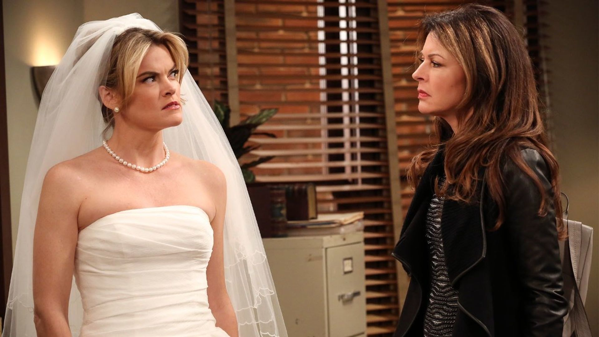 Hot in Cleveland background