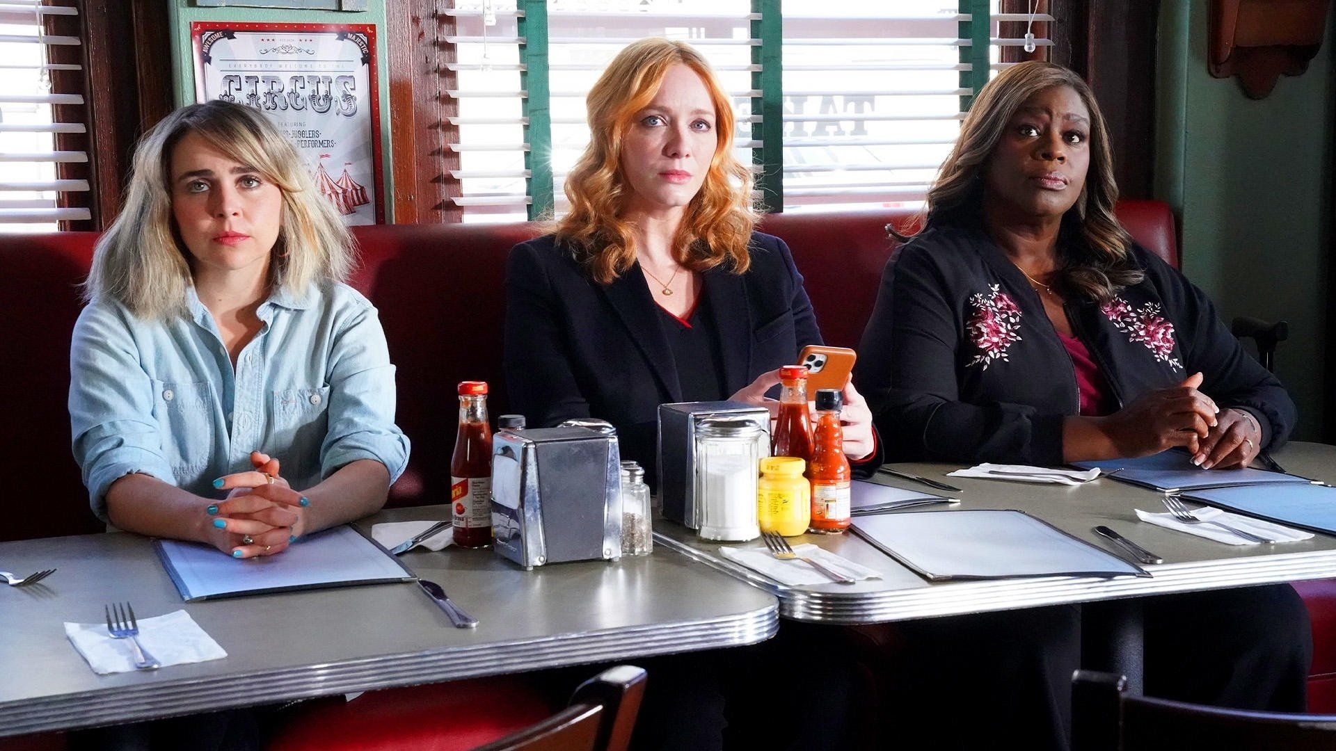 Good Girls background