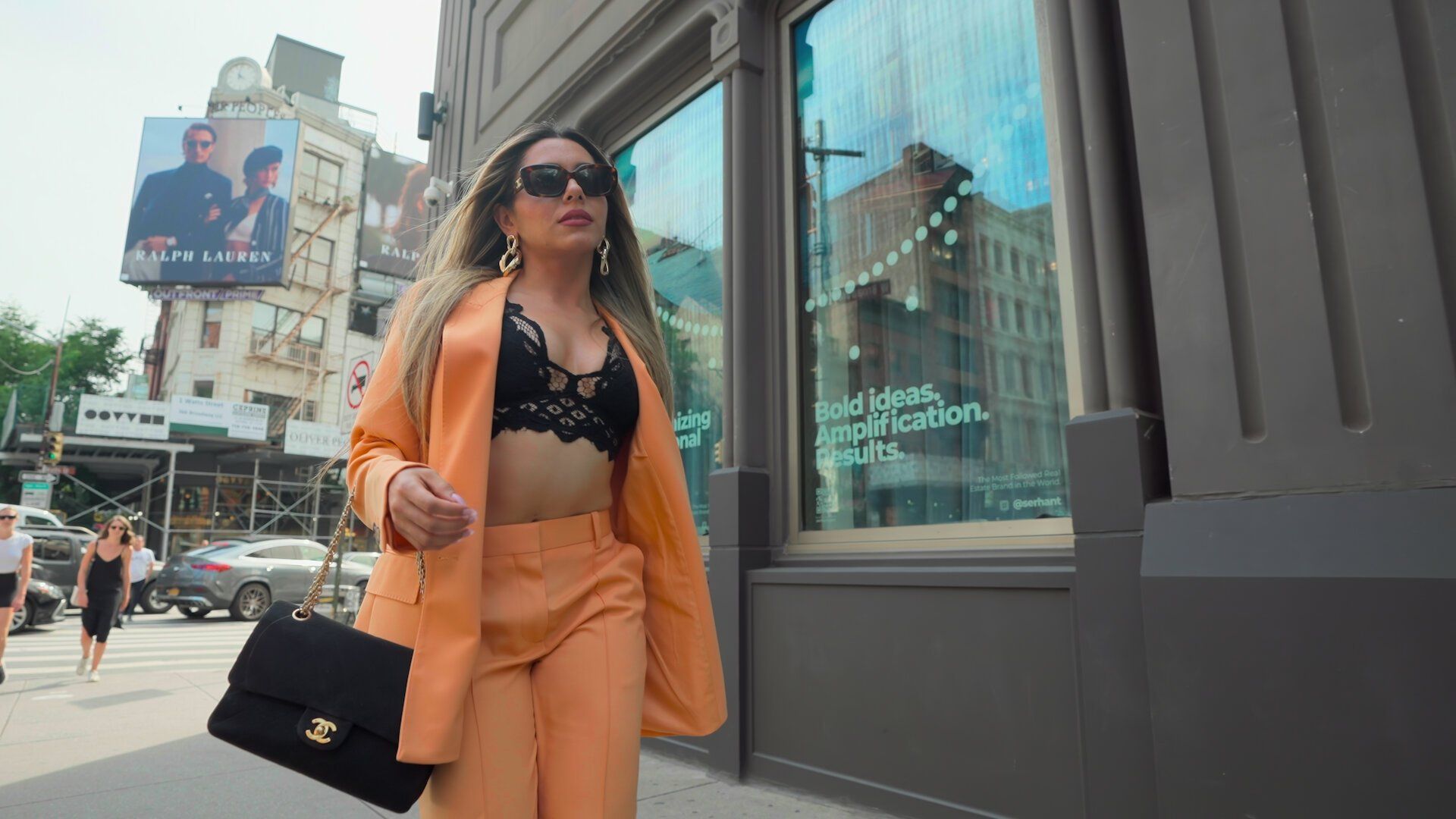 Owning Manhattan background