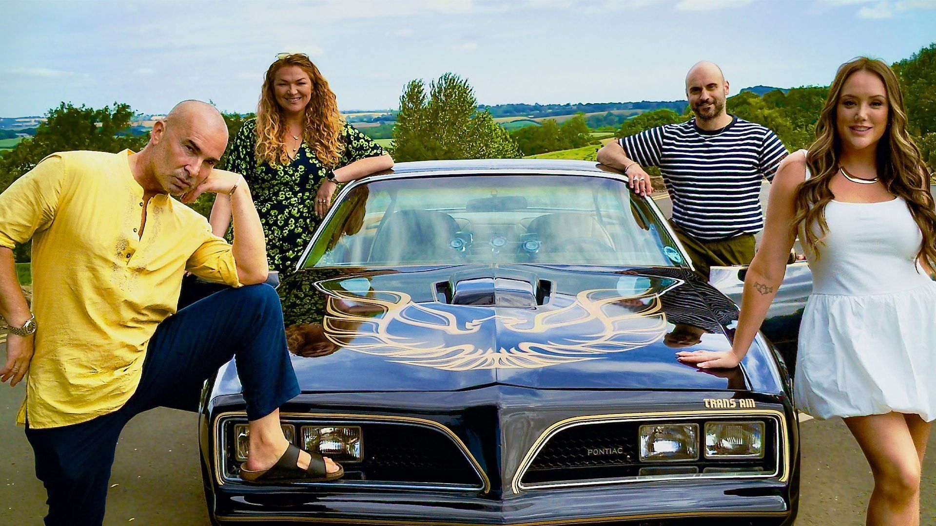 Celebrity Antiques Road Trip background