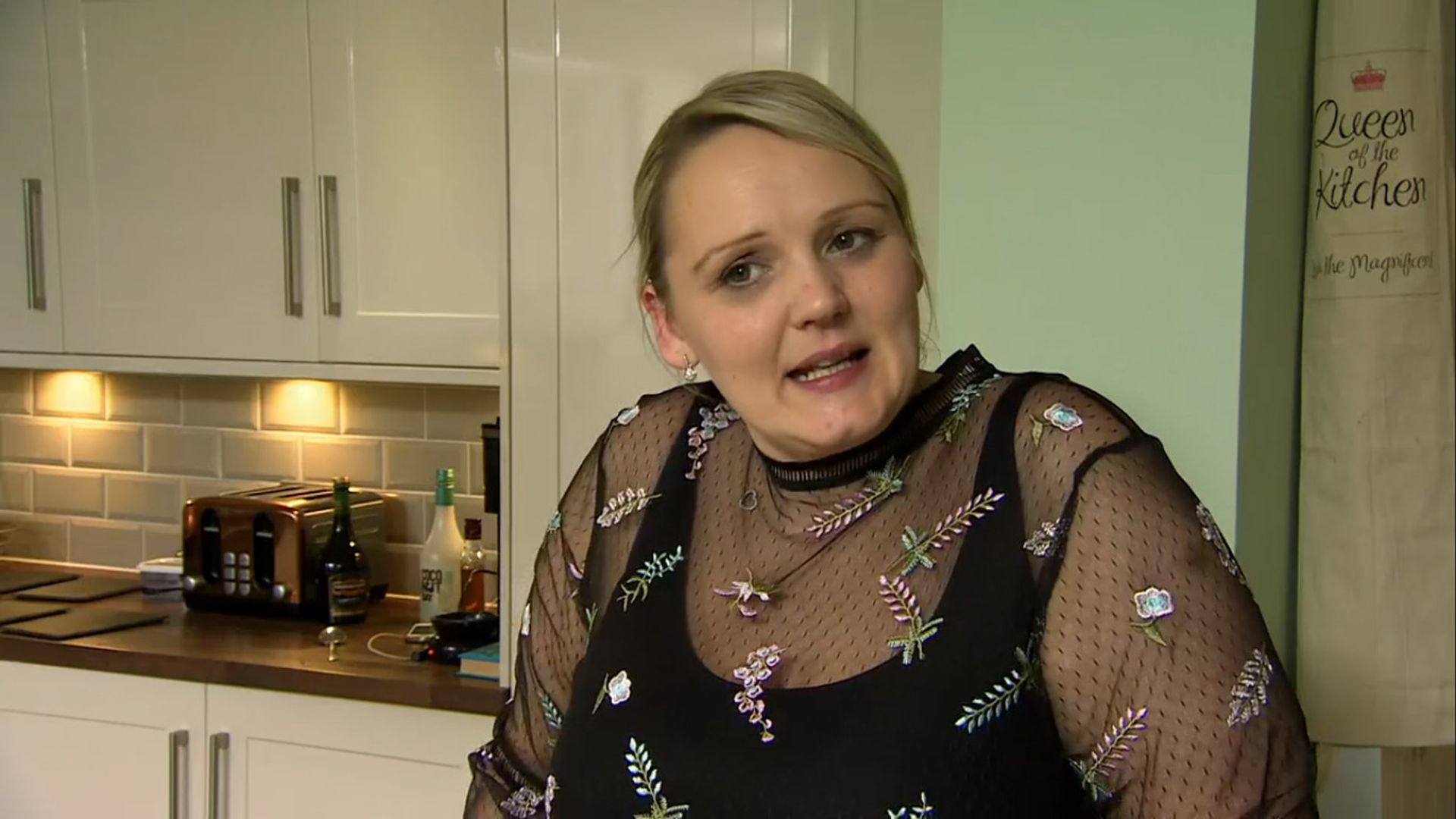 Come Dine with Me Canada background