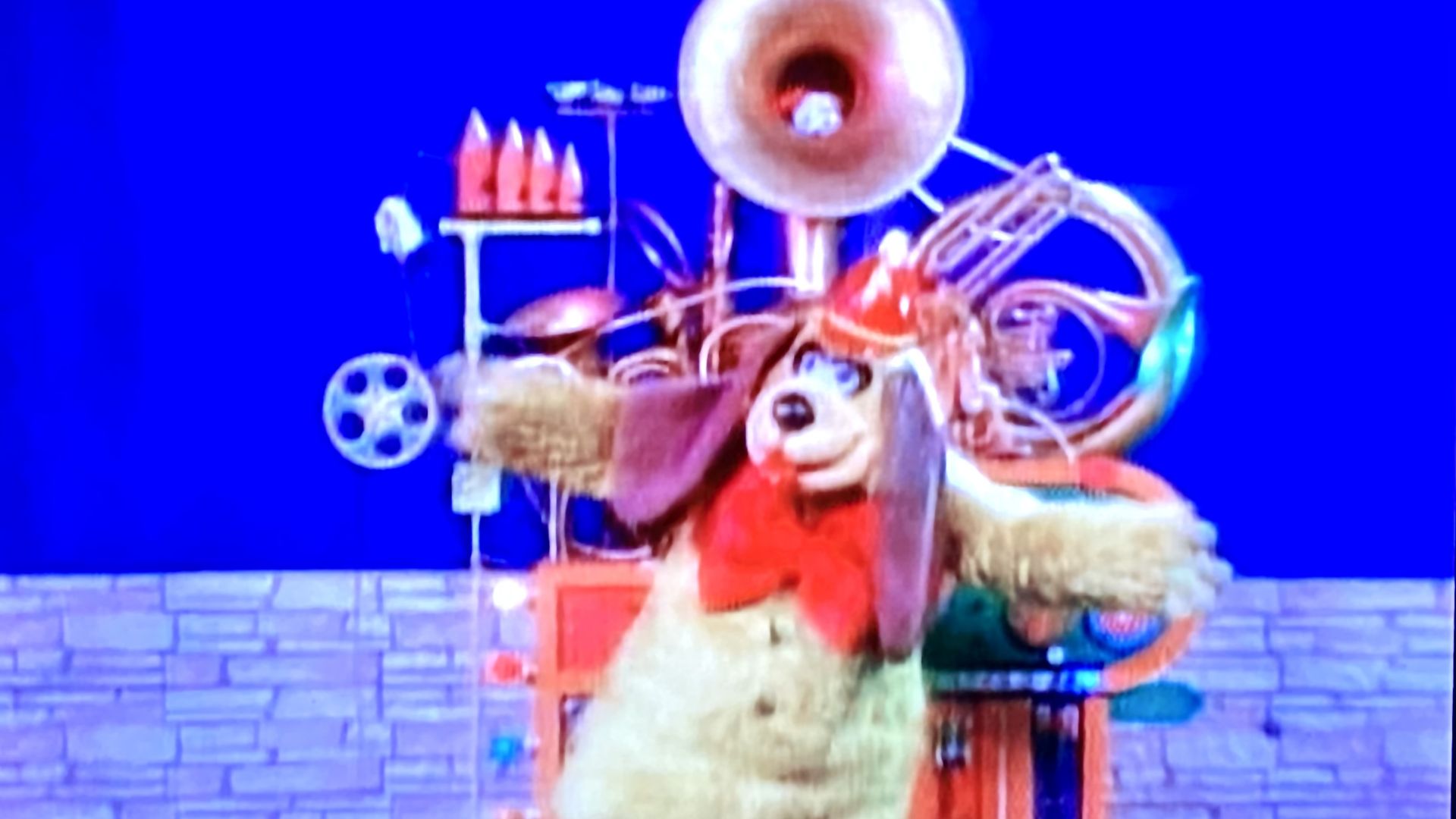 The Banana Splits Adventure Hour background