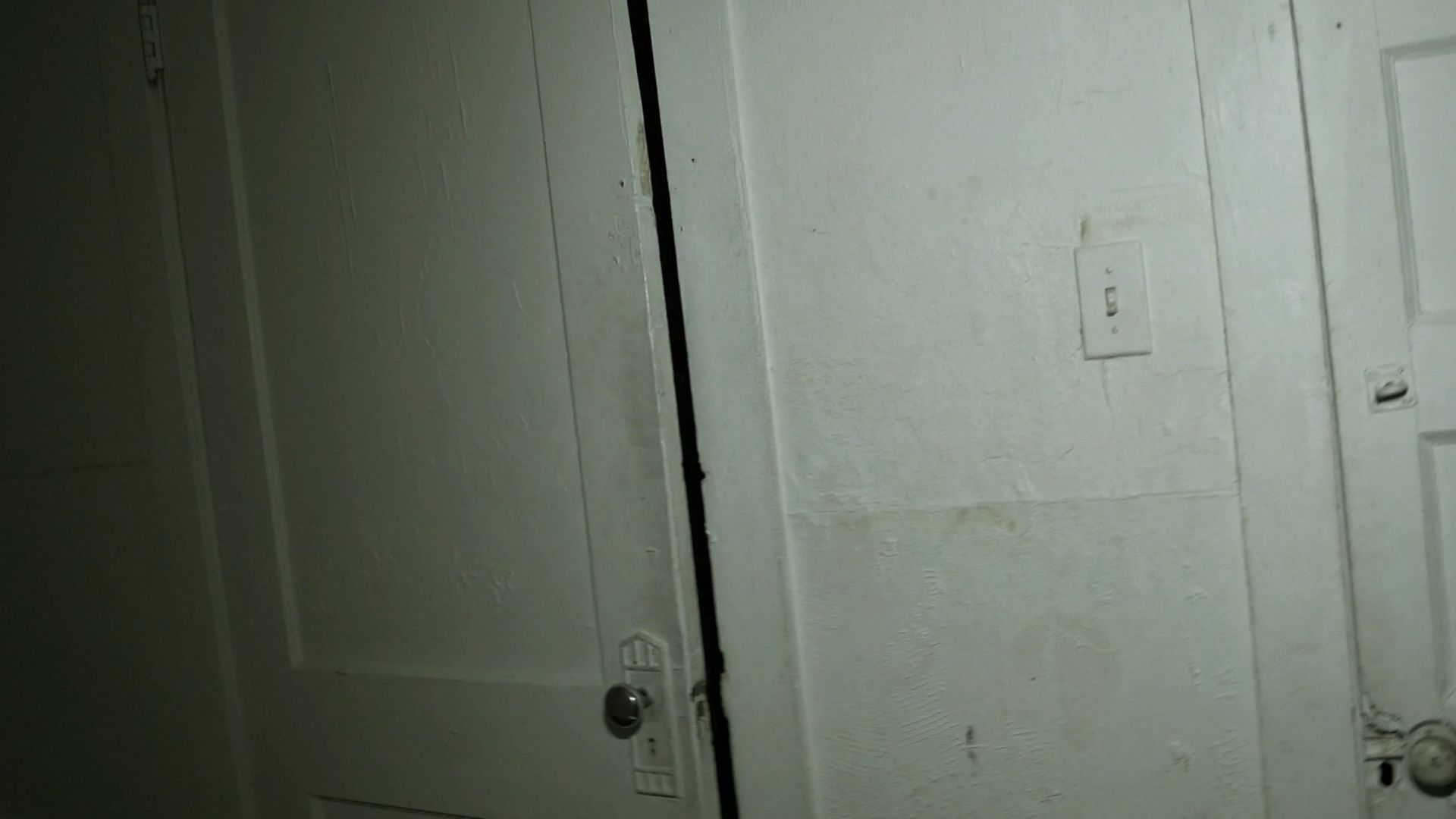 Ghost Adventures: Aftershocks background