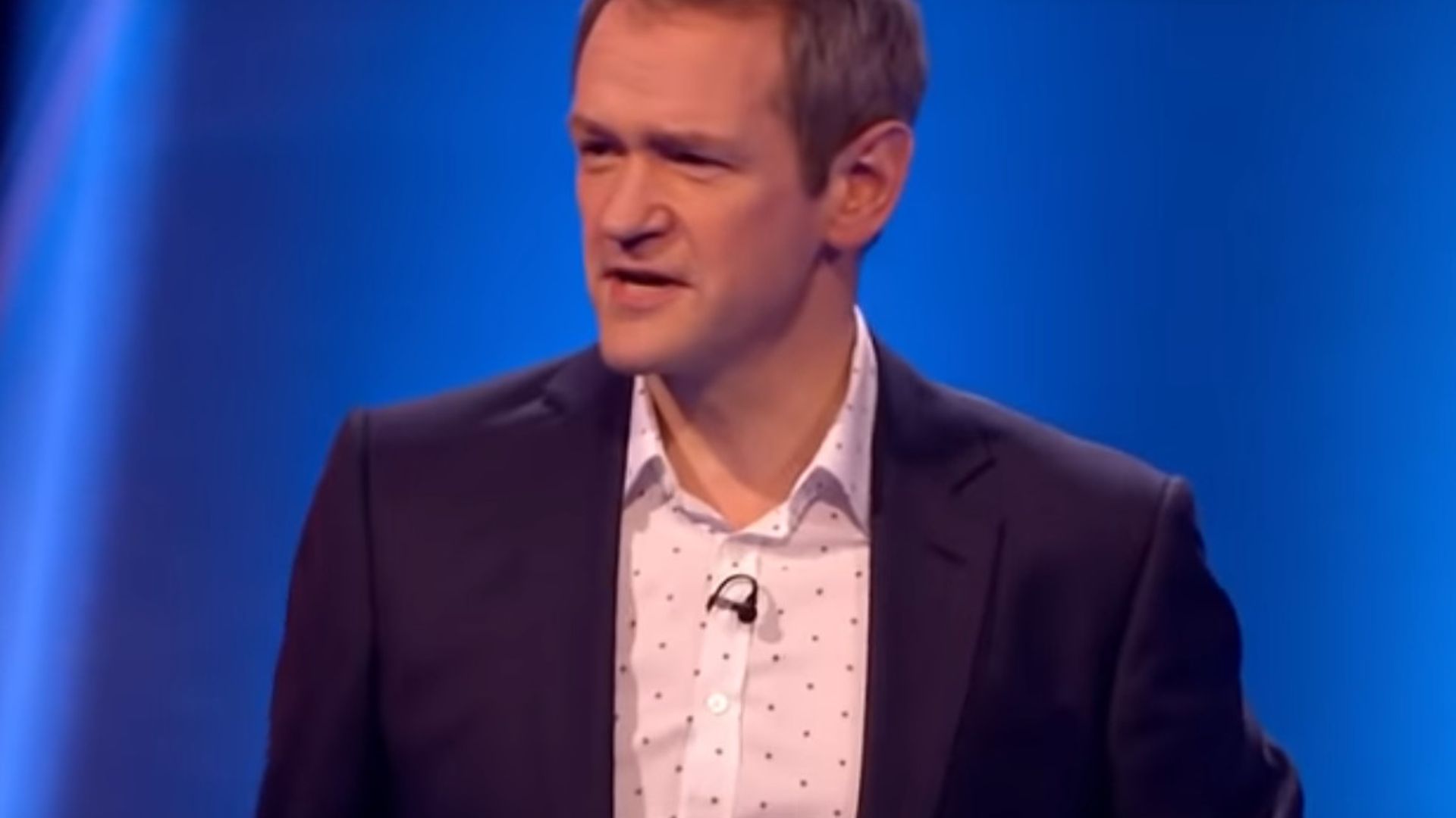 Pointless Celebrities background