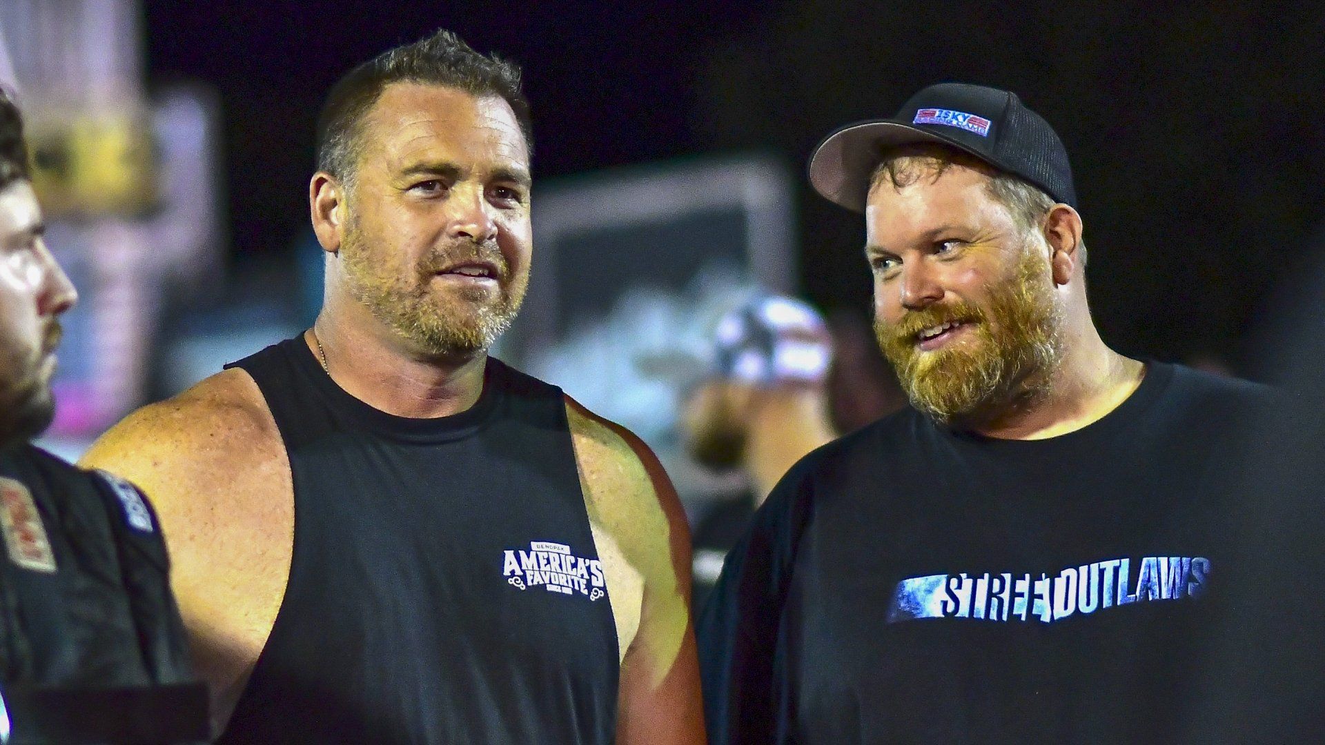 Street Outlaws vs the World background