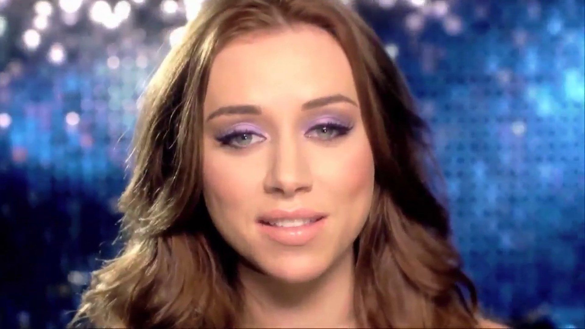 The Saturdays: What Goes on Tour... background