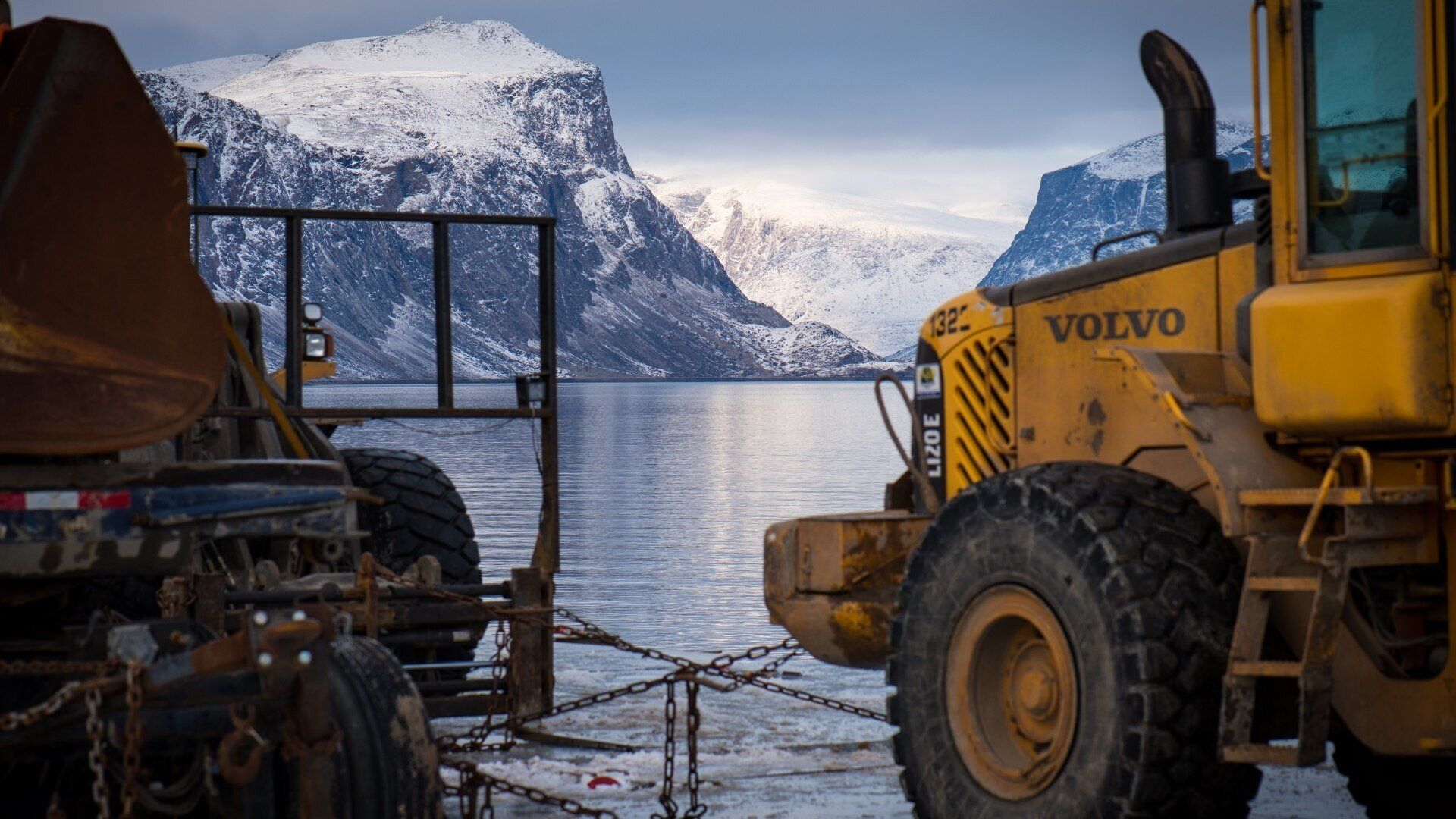 High Arctic Haulers background