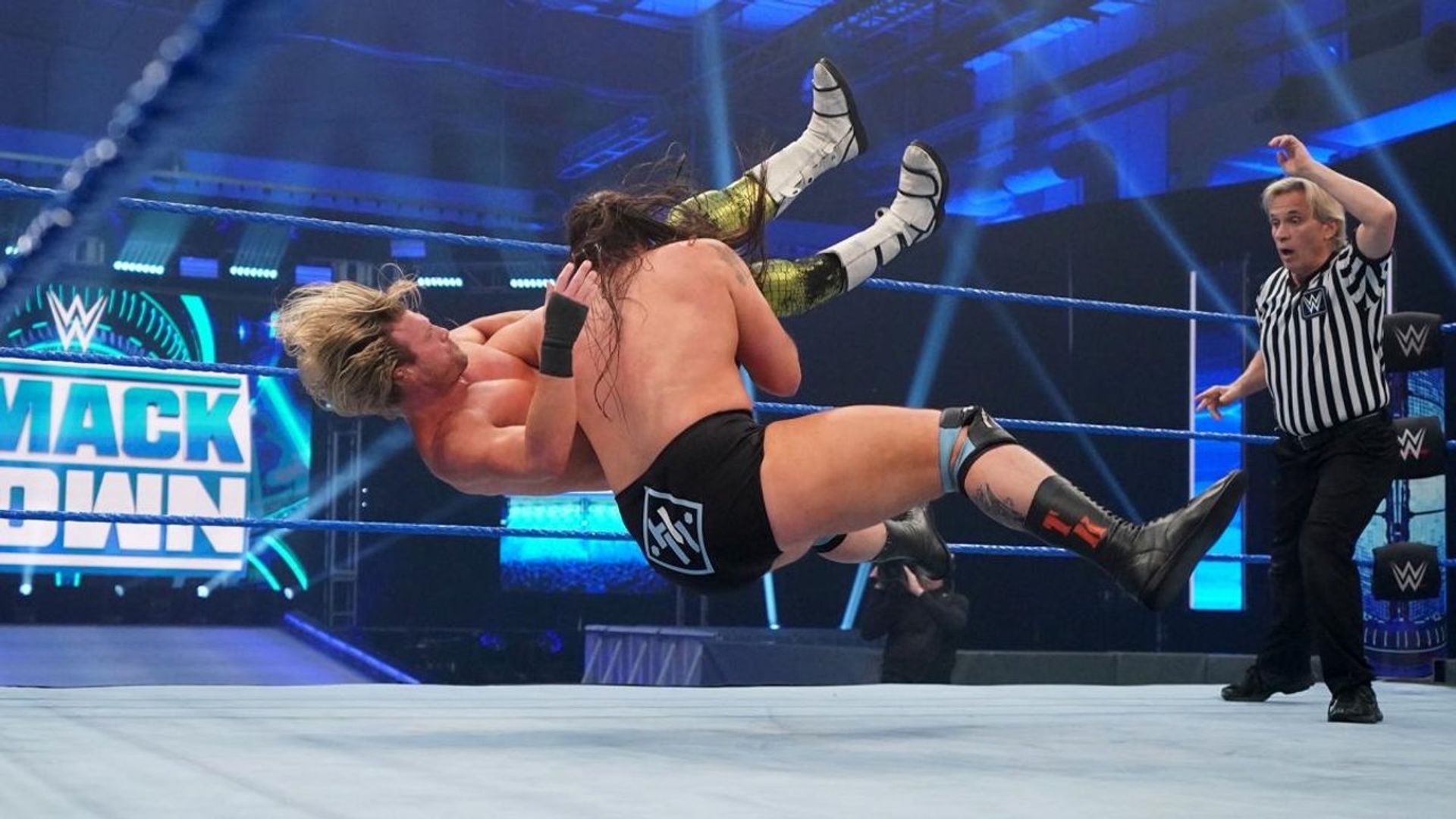 World Wrestling Federation Smackdown! background