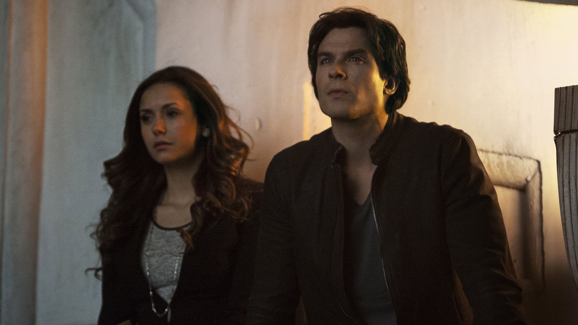 The Vampire Diaries background