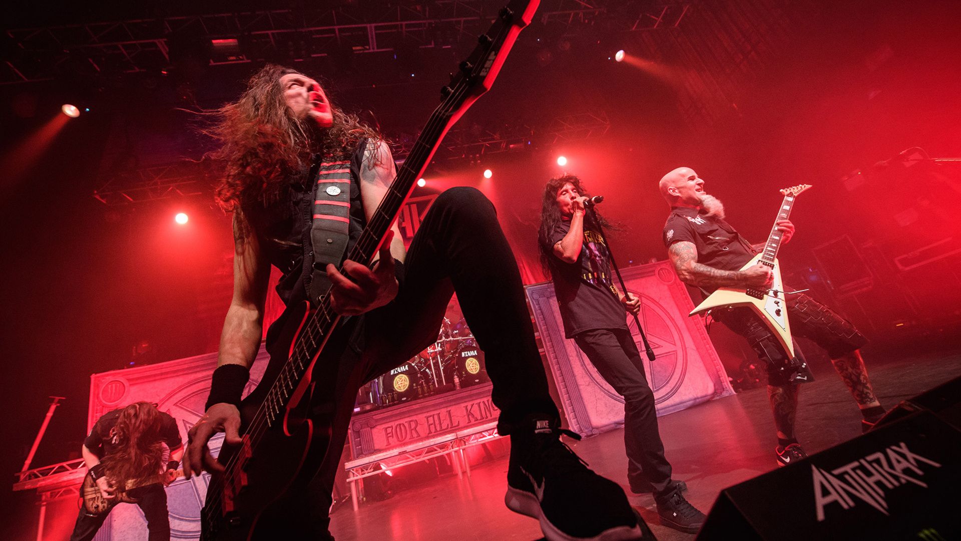 Anthrax: Chile on Hell background