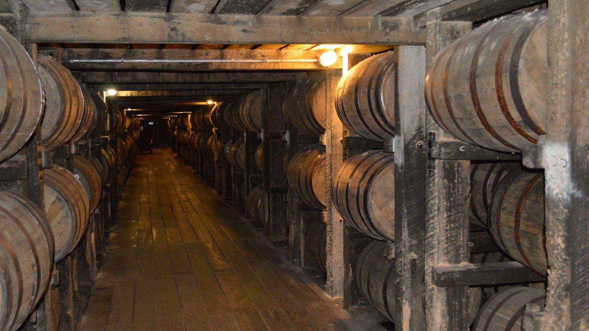 Straight Up: Kentucky Bourbon background