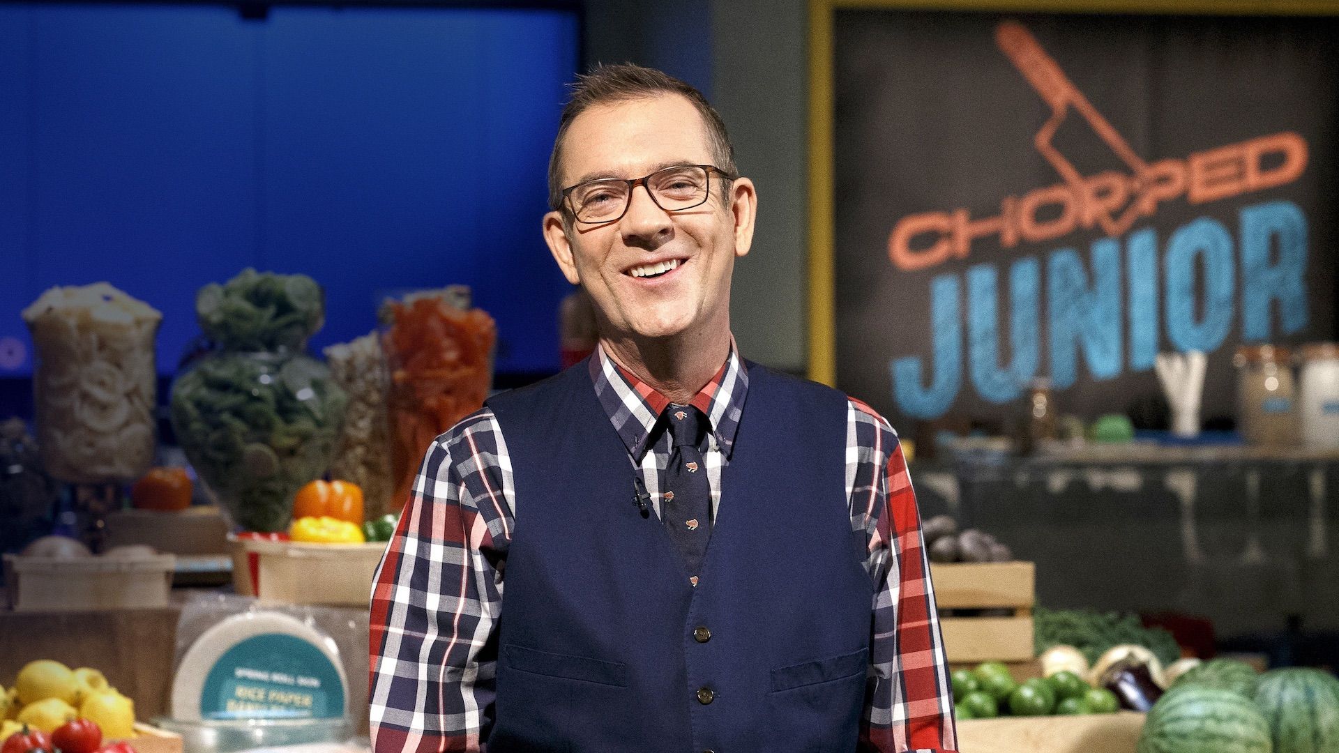 Chopped Junior background