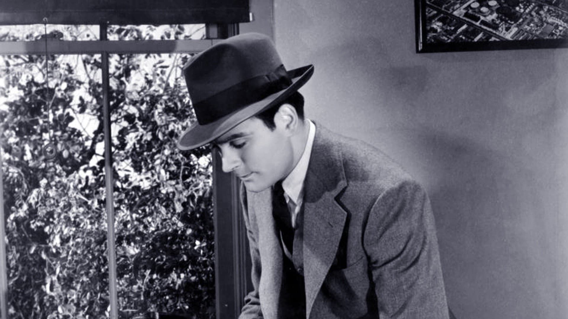 Dick Tracy Returns background