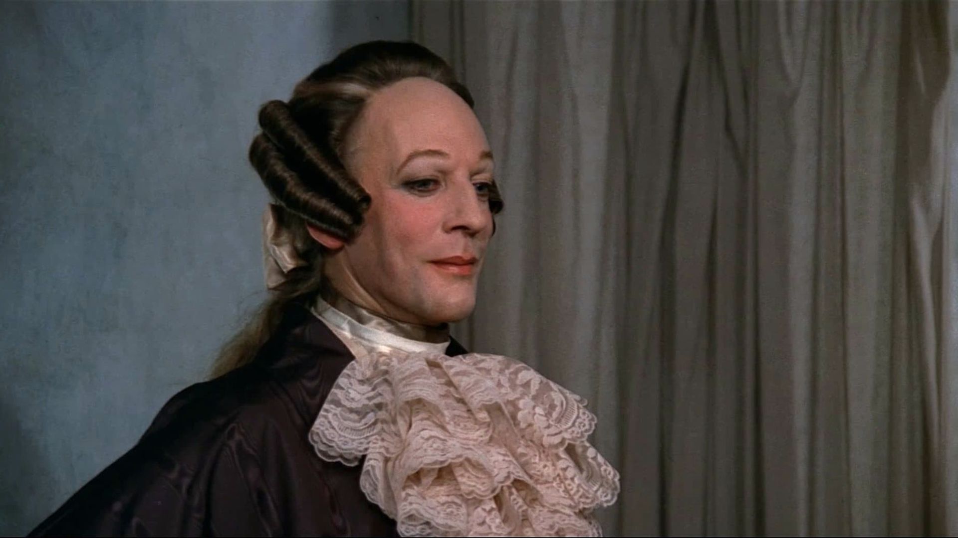Fellini's Casanova background