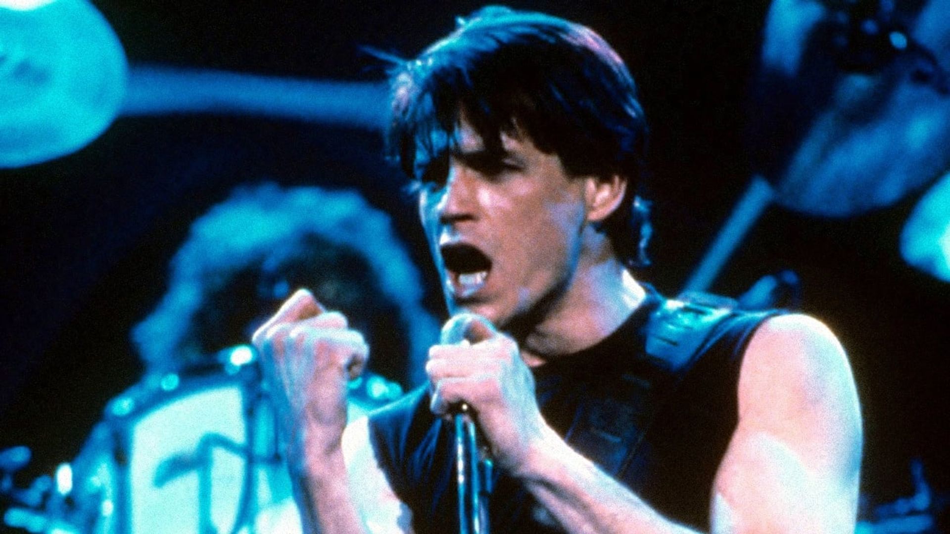 Eddie and the Cruisers II: Eddie Lives! background