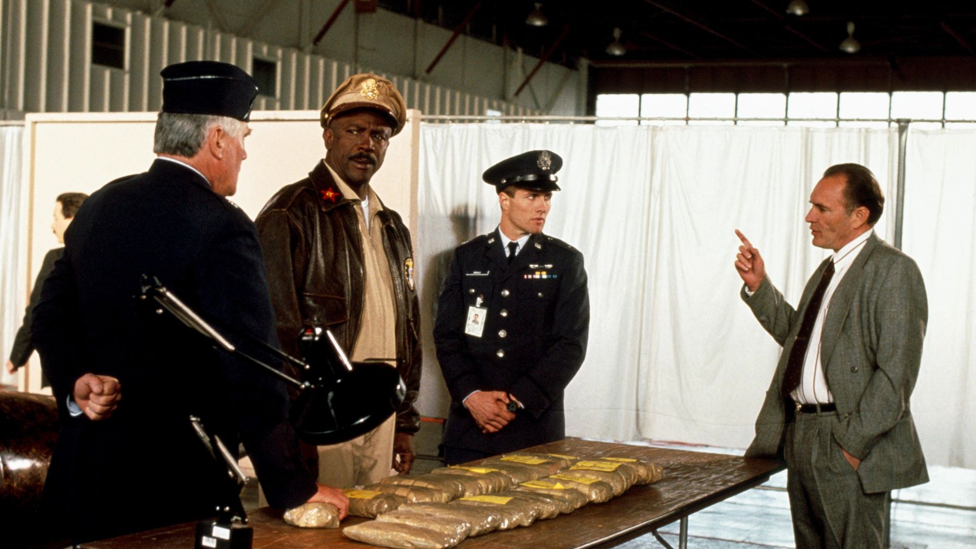 Aces: Iron Eagle III background