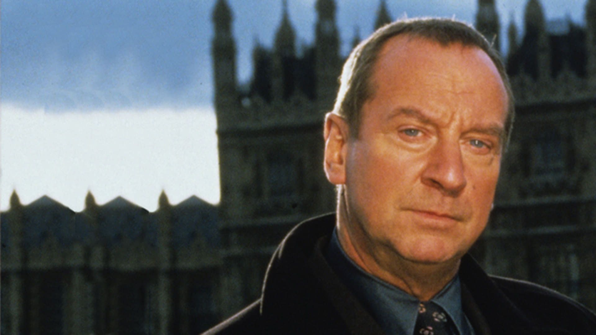 Mr. White Goes to Westminster background