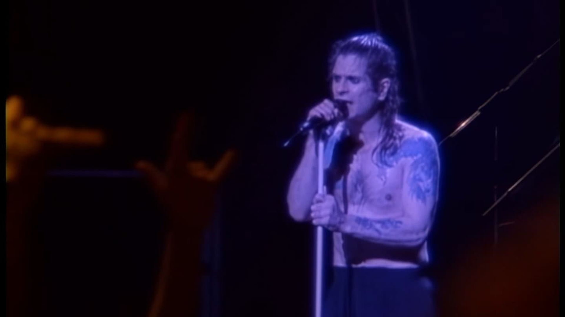 Ozzy Osbourne: Live & Loud background