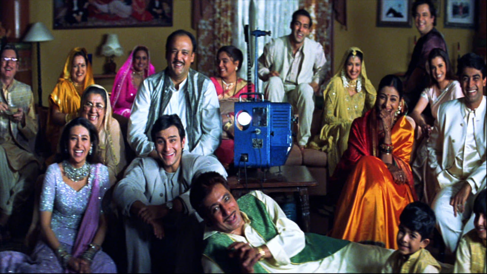 Hum Saath-Saath Hain background