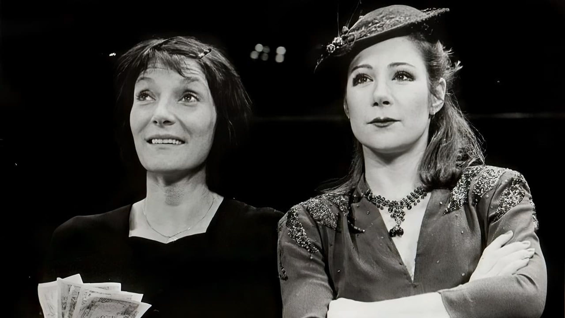 Piaf background