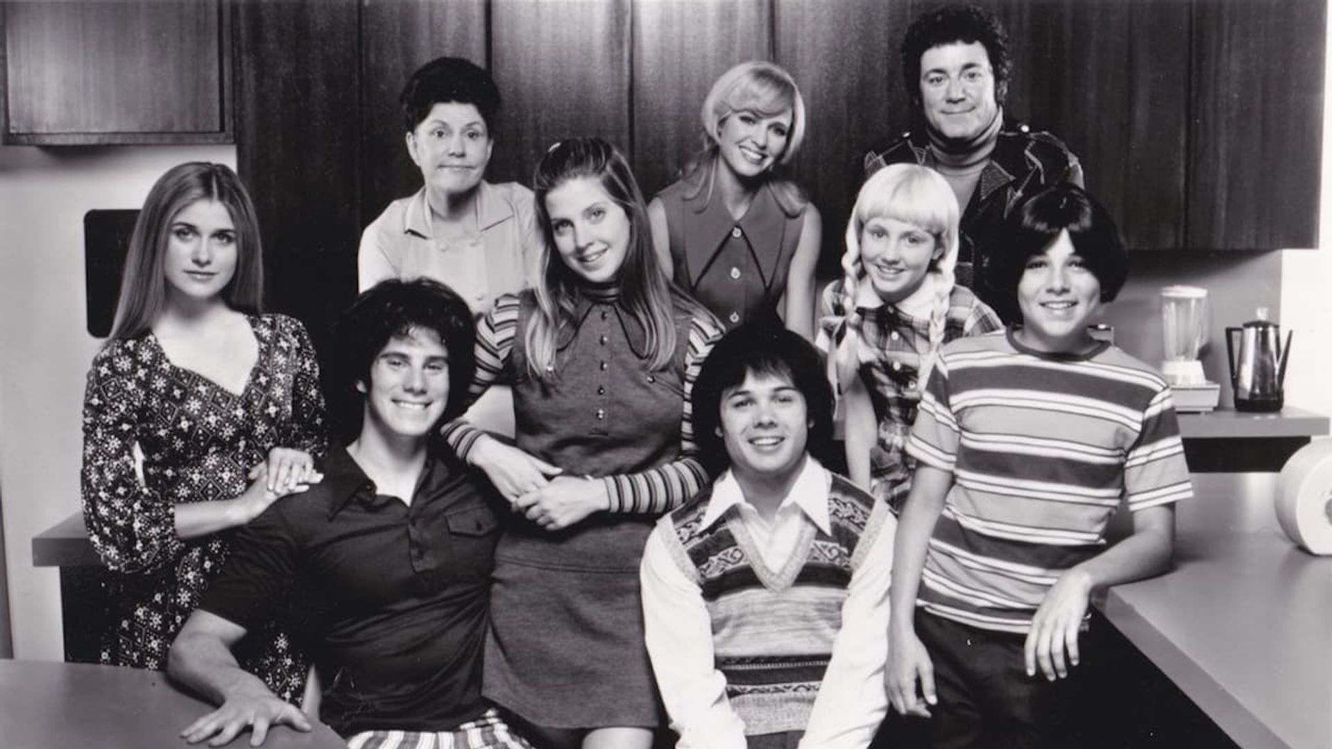 Unauthorized: Brady Bunch - The Final Days background