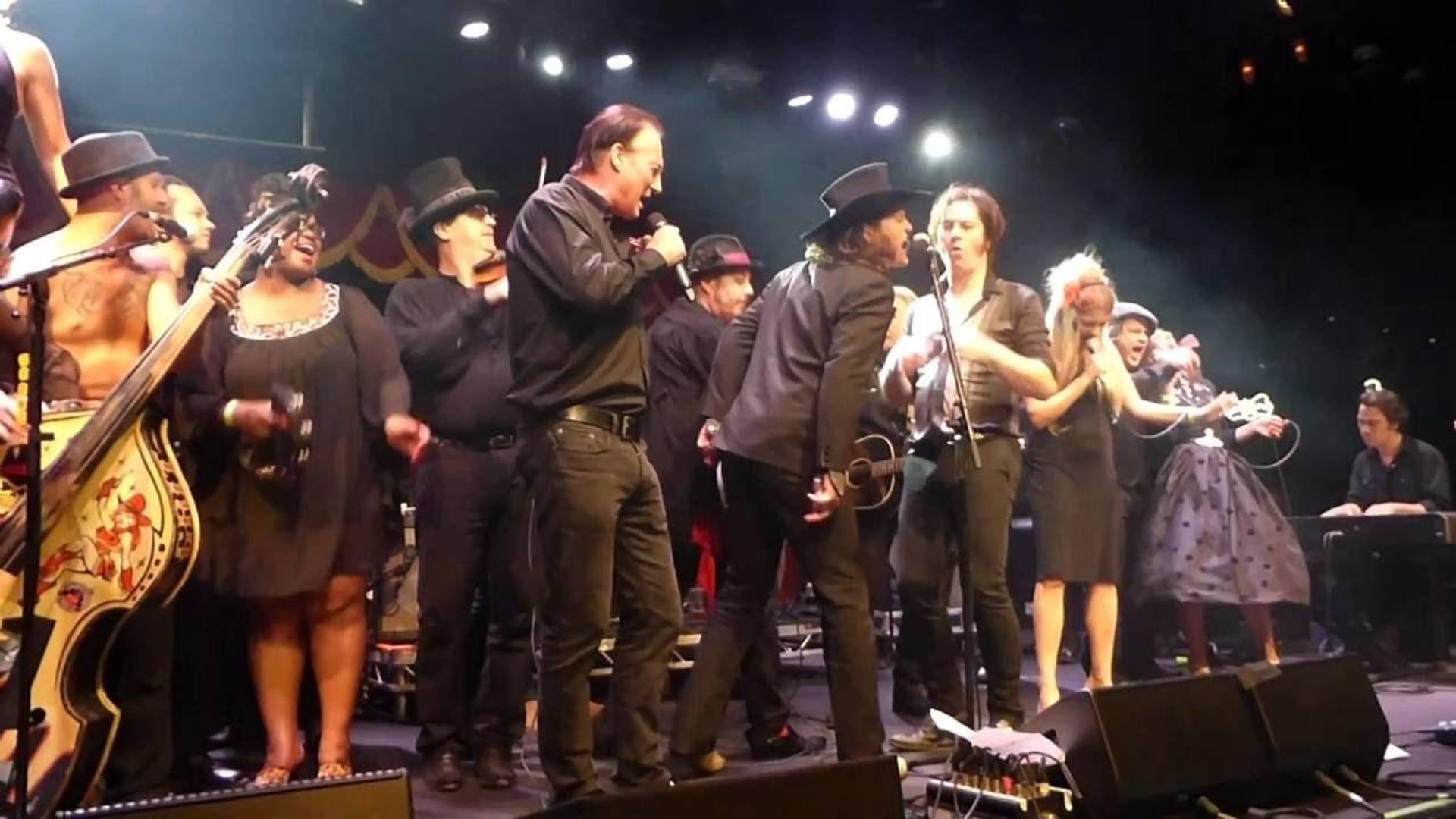 An All-Star Tribute to Johnny Cash background
