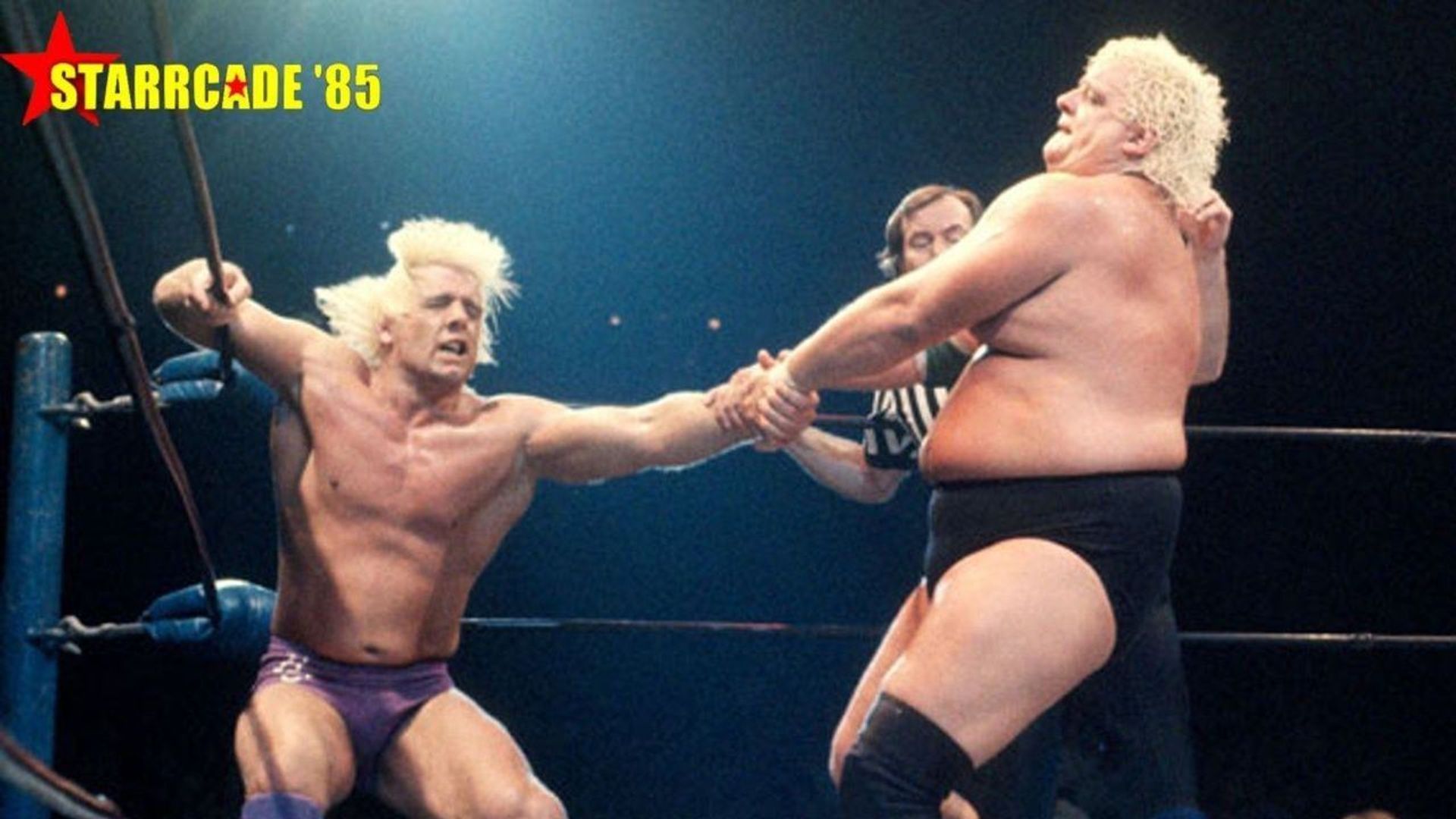 Starrcade '85: The Gathering background