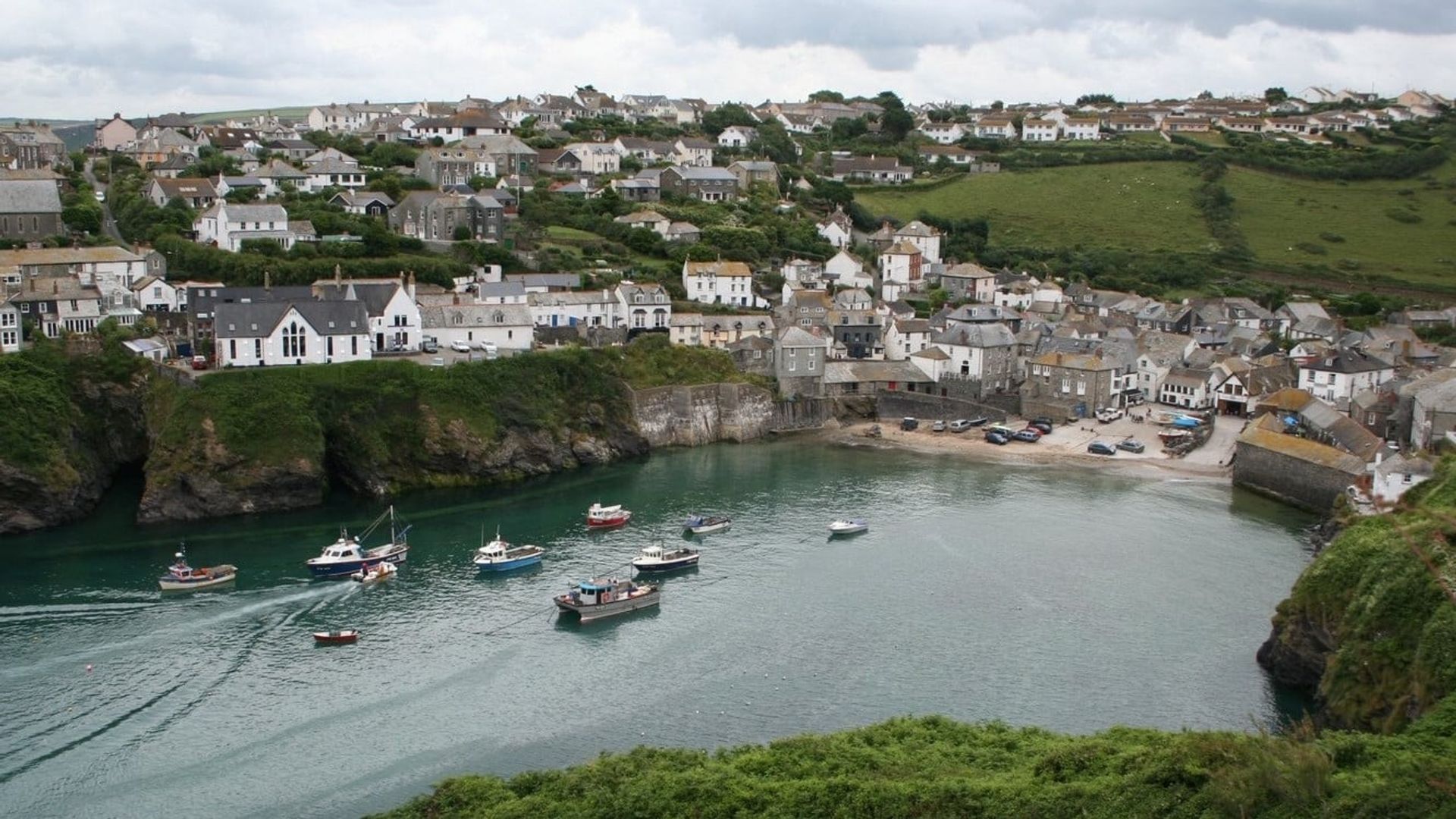 Doc Martin and the Legend of the Cloutie background