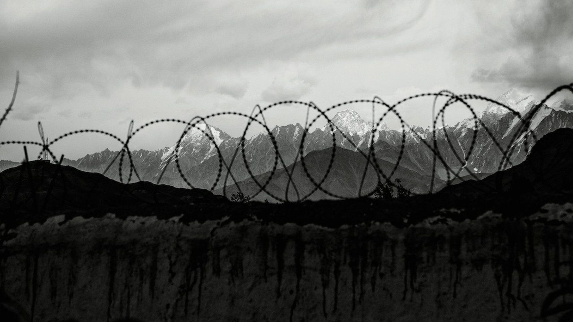 Septem8er Tapes background