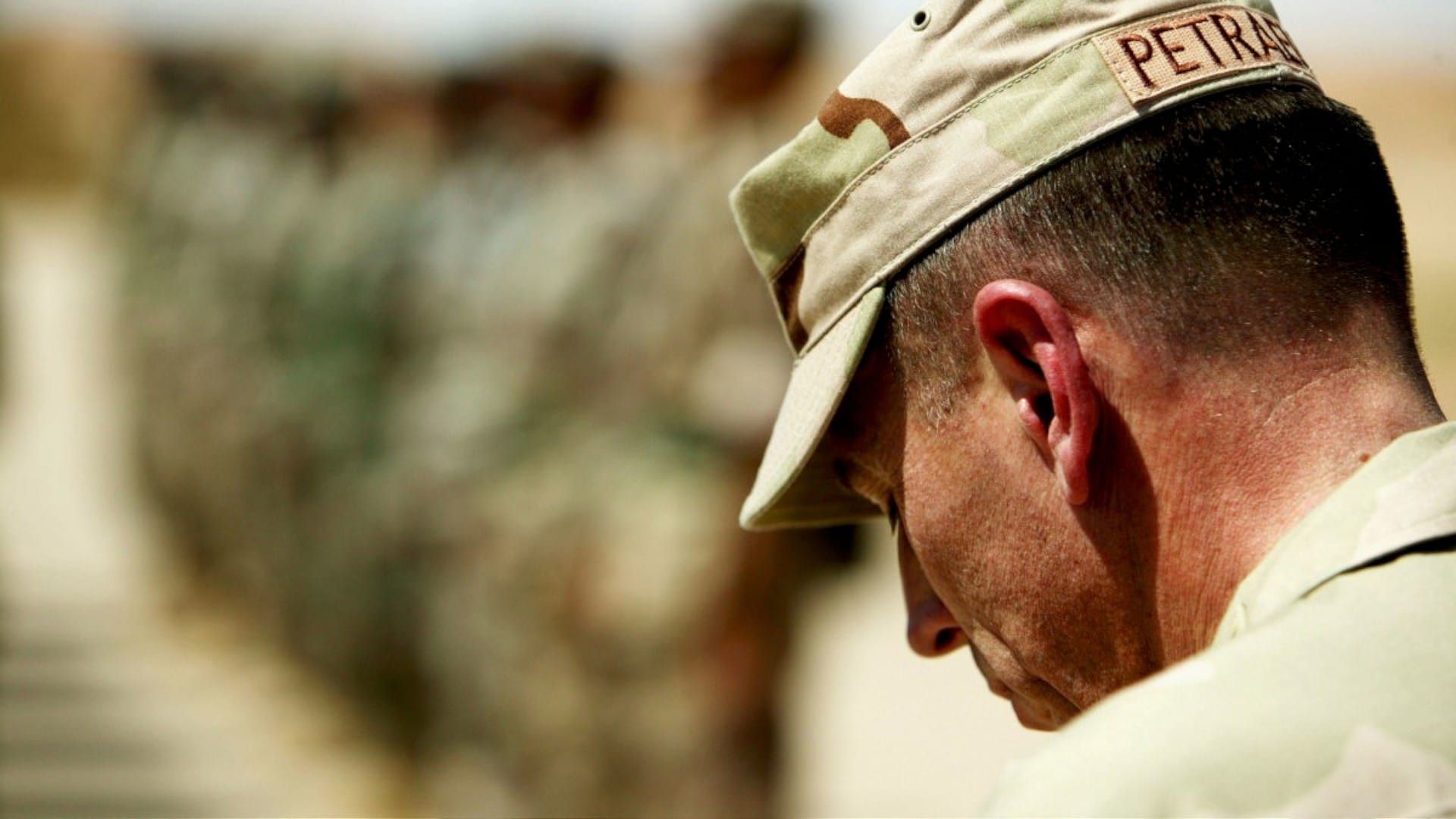 Eyewitness in Iraq background